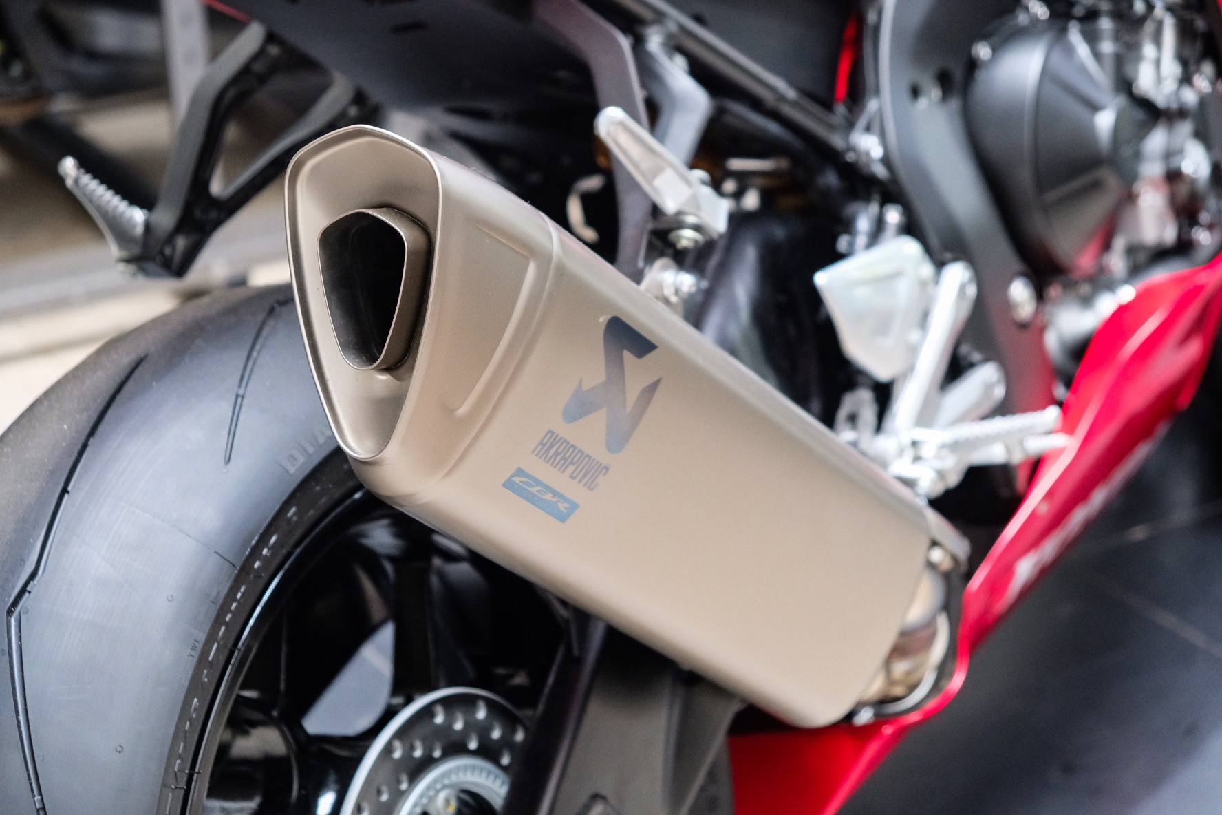 Honda CBR1000RR-R SP ve Viet Nam anh 16