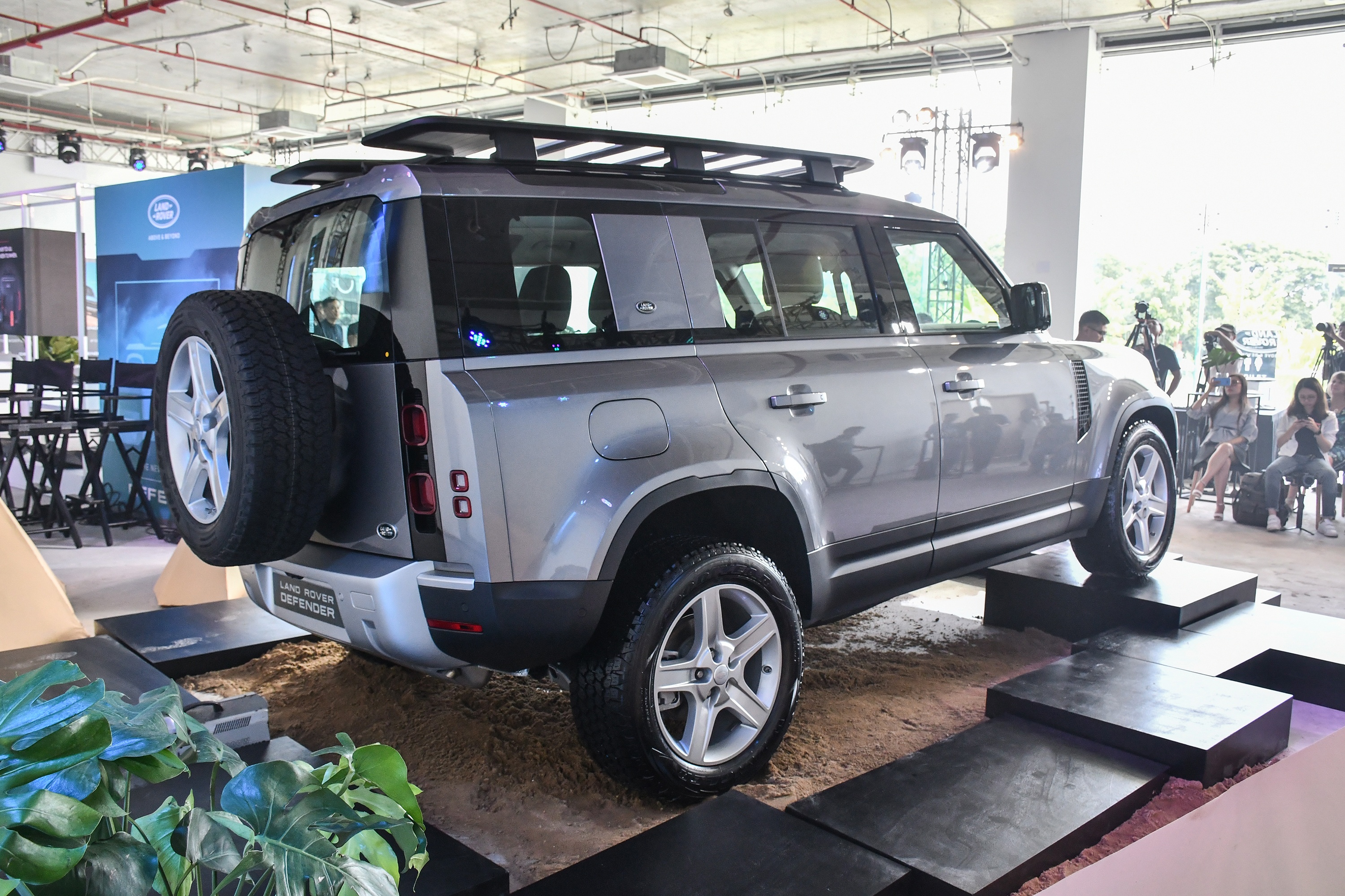 Land Rover Defender 2020 ve Viet Nam anh 2