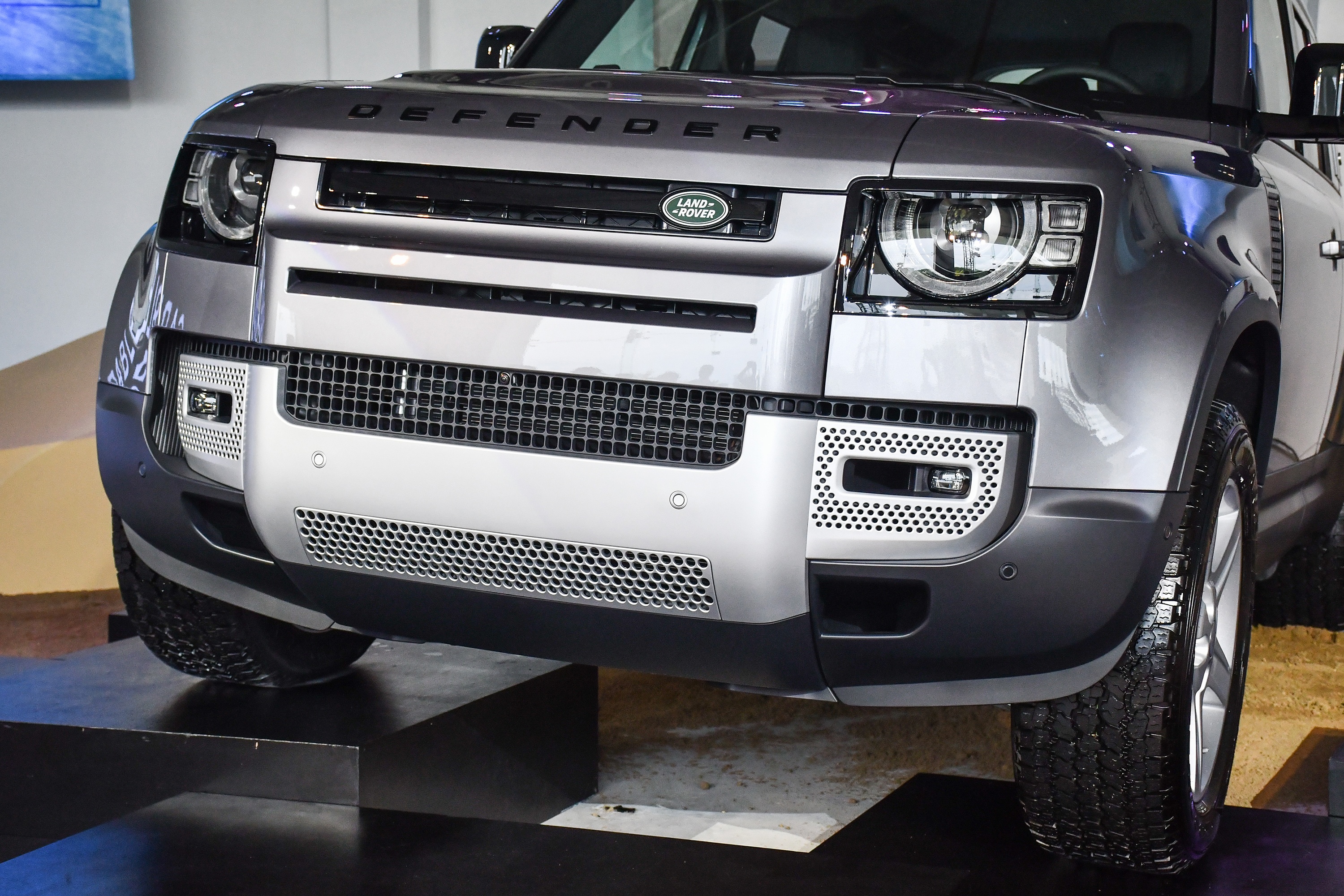 Land Rover Defender 2020 ve Viet Nam anh 4