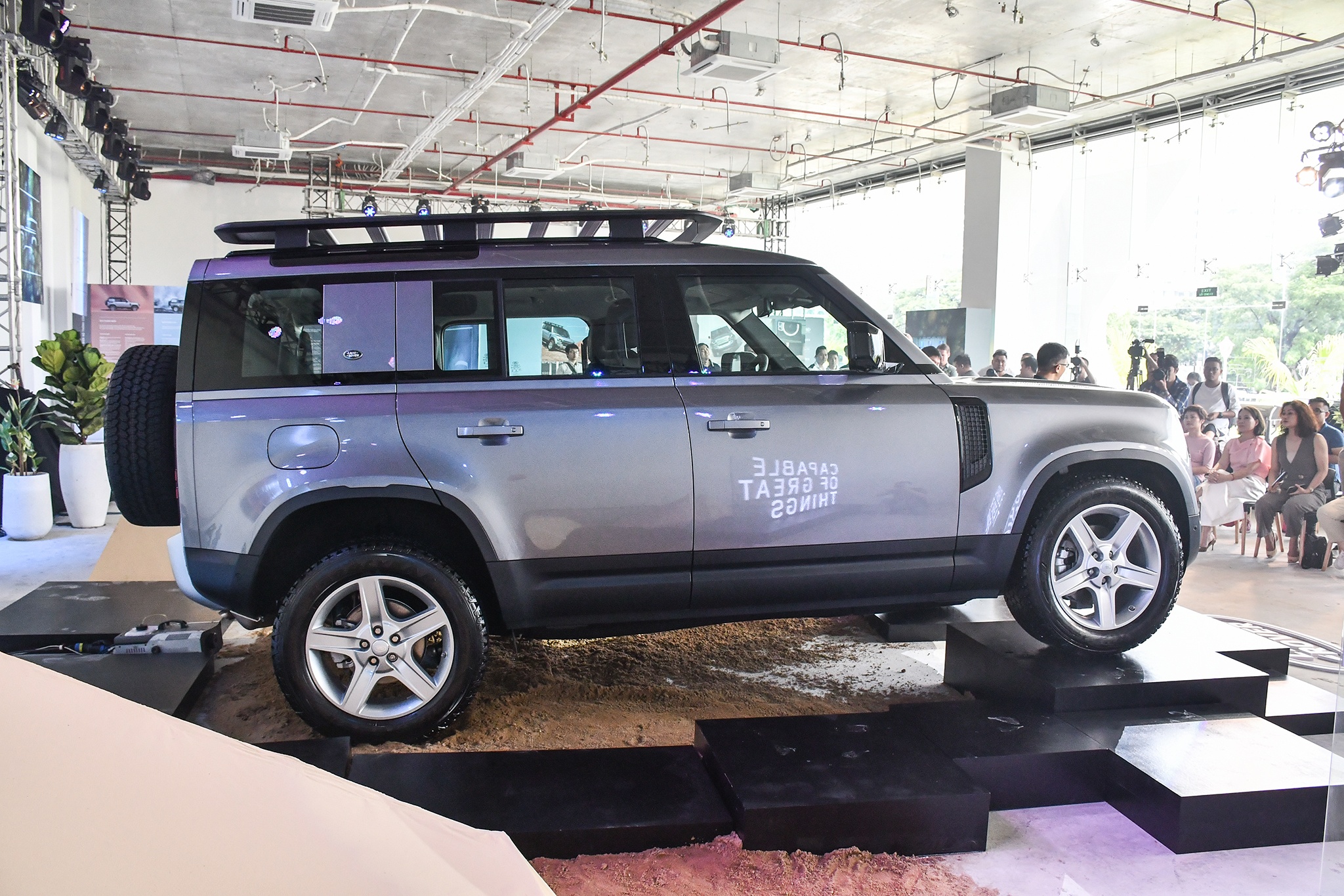 Land Rover Defender 2020 ve Viet Nam anh 3