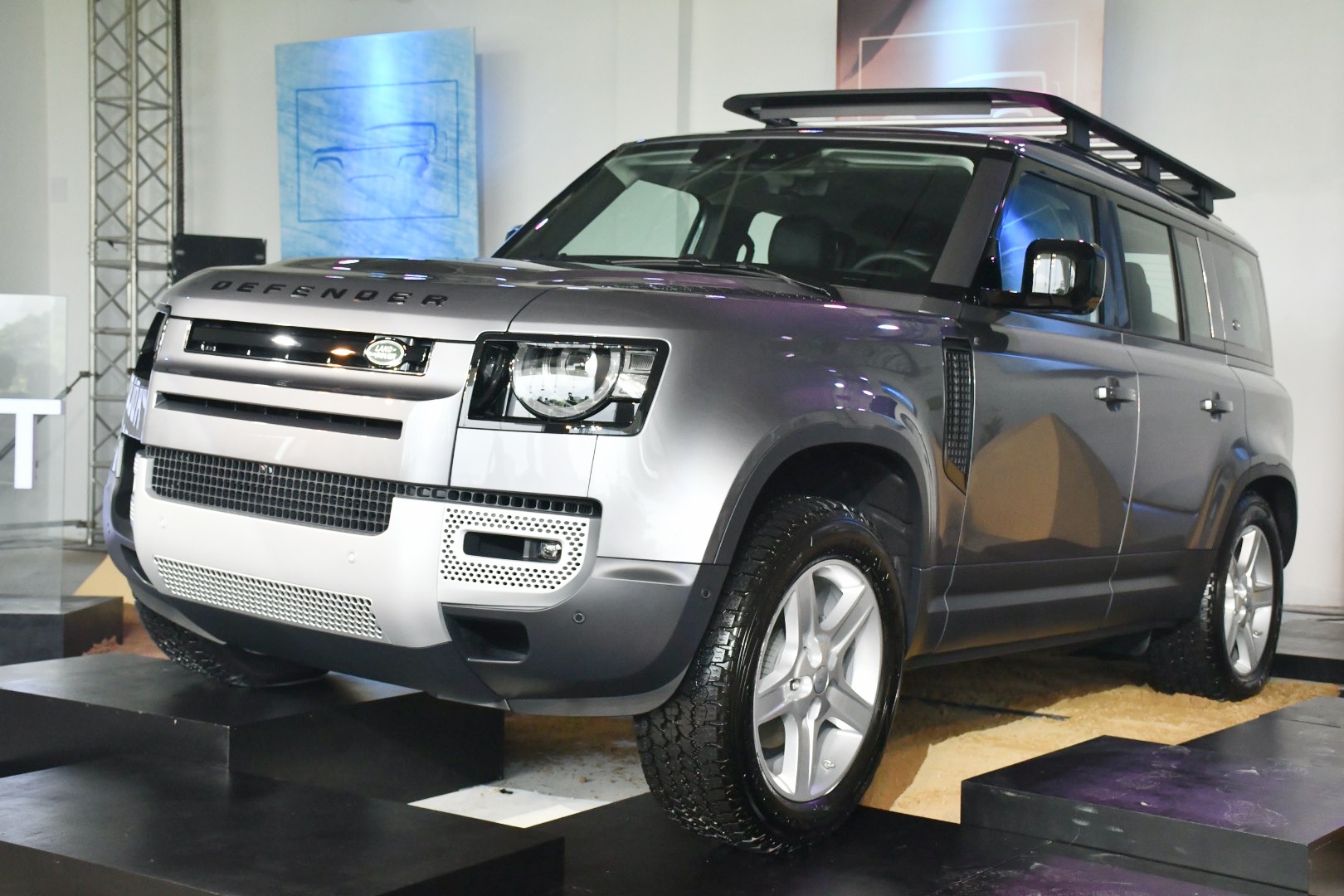 Chi tiet Land Rover Defender 2020 tai Viet Nam hinh anh