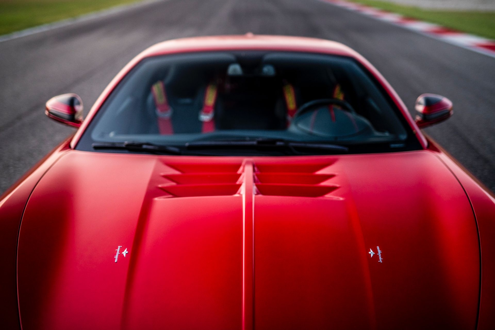 Touring Superleggera Aero 3 ra mat anh 12