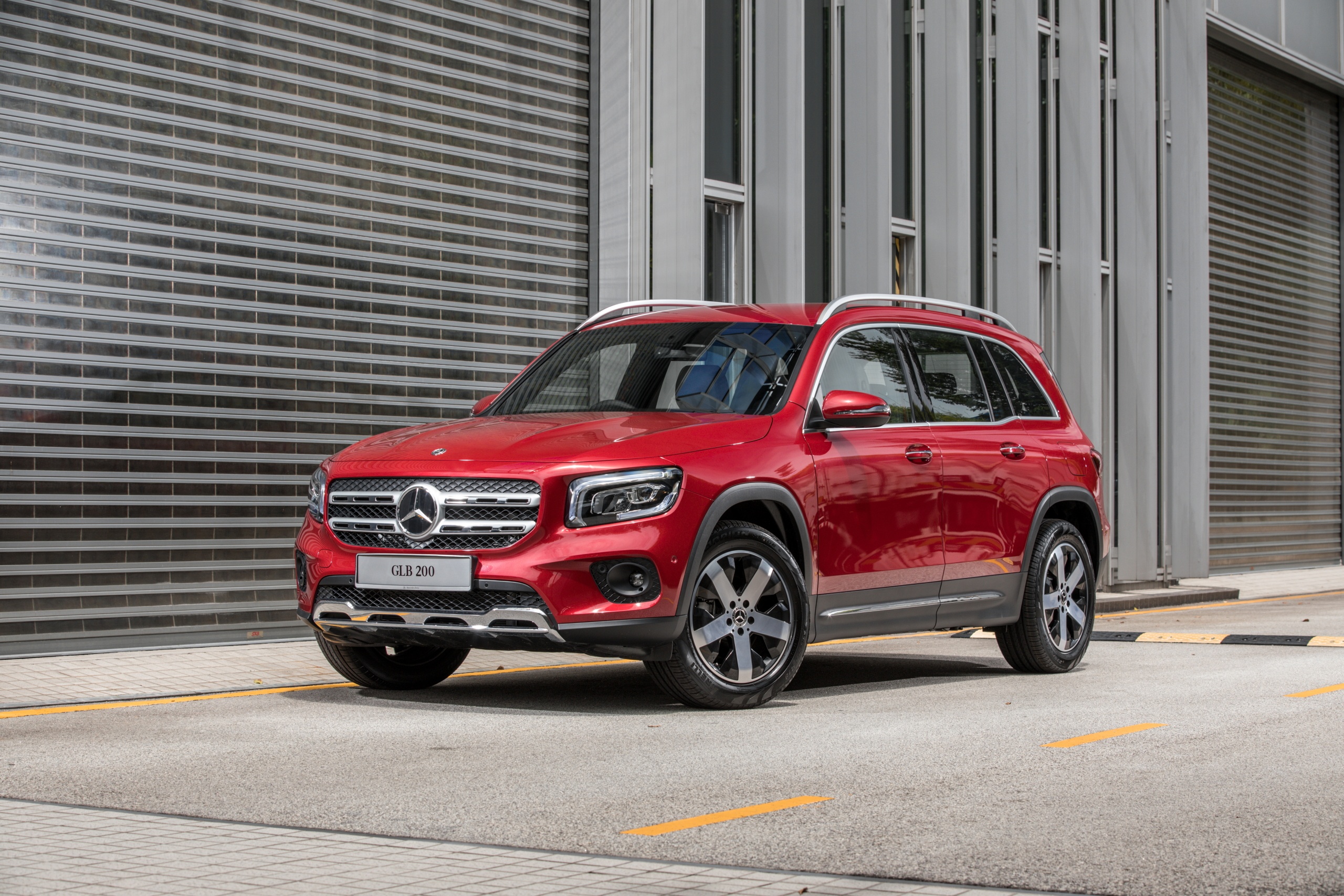 Mercedes-Benz GLB ra mat Malaysia anh 1