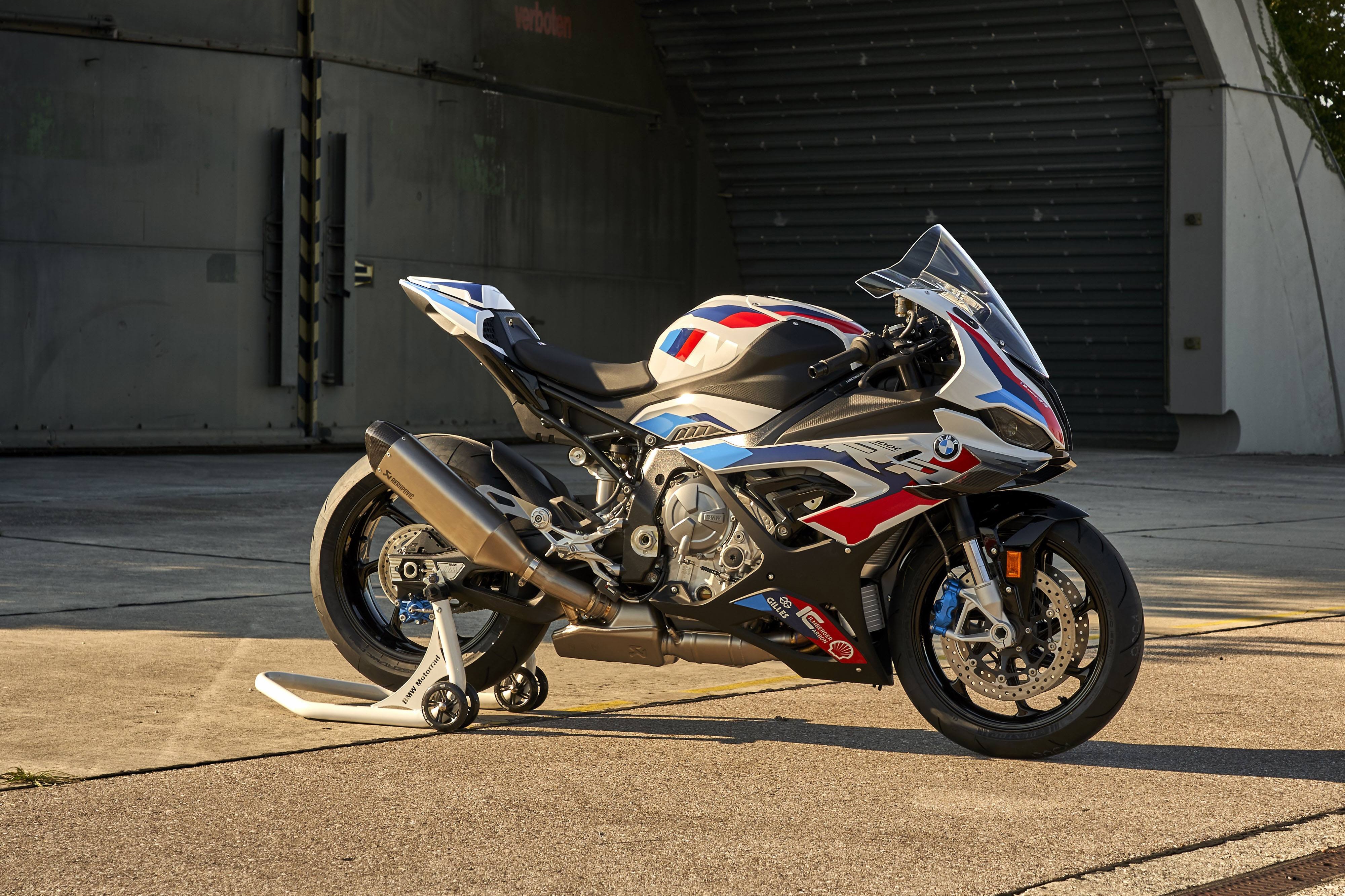 BMW M 1000 RR duoc ra mat anh 3