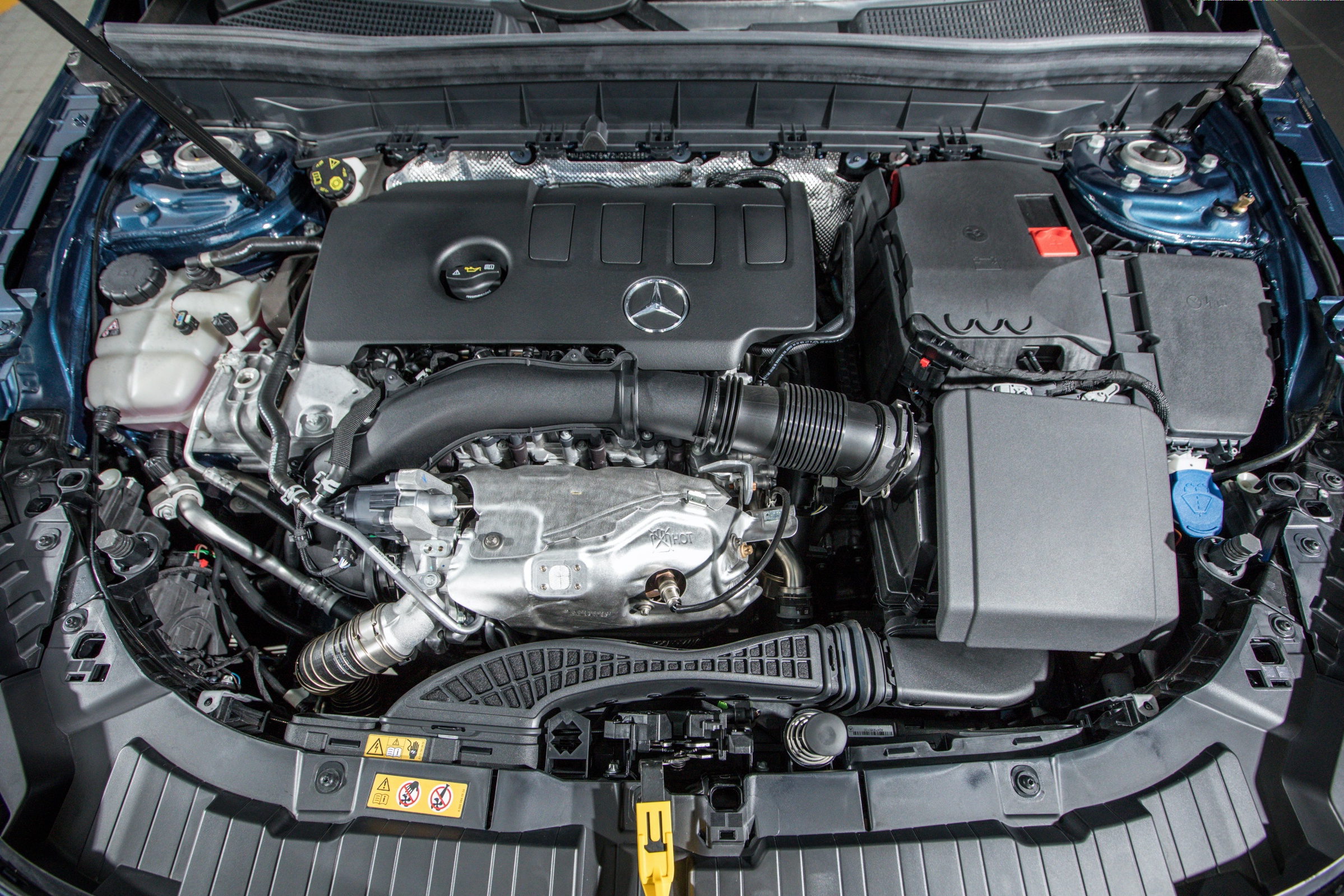 Mercedes-Benz GLB ra mat Malaysia anh 9