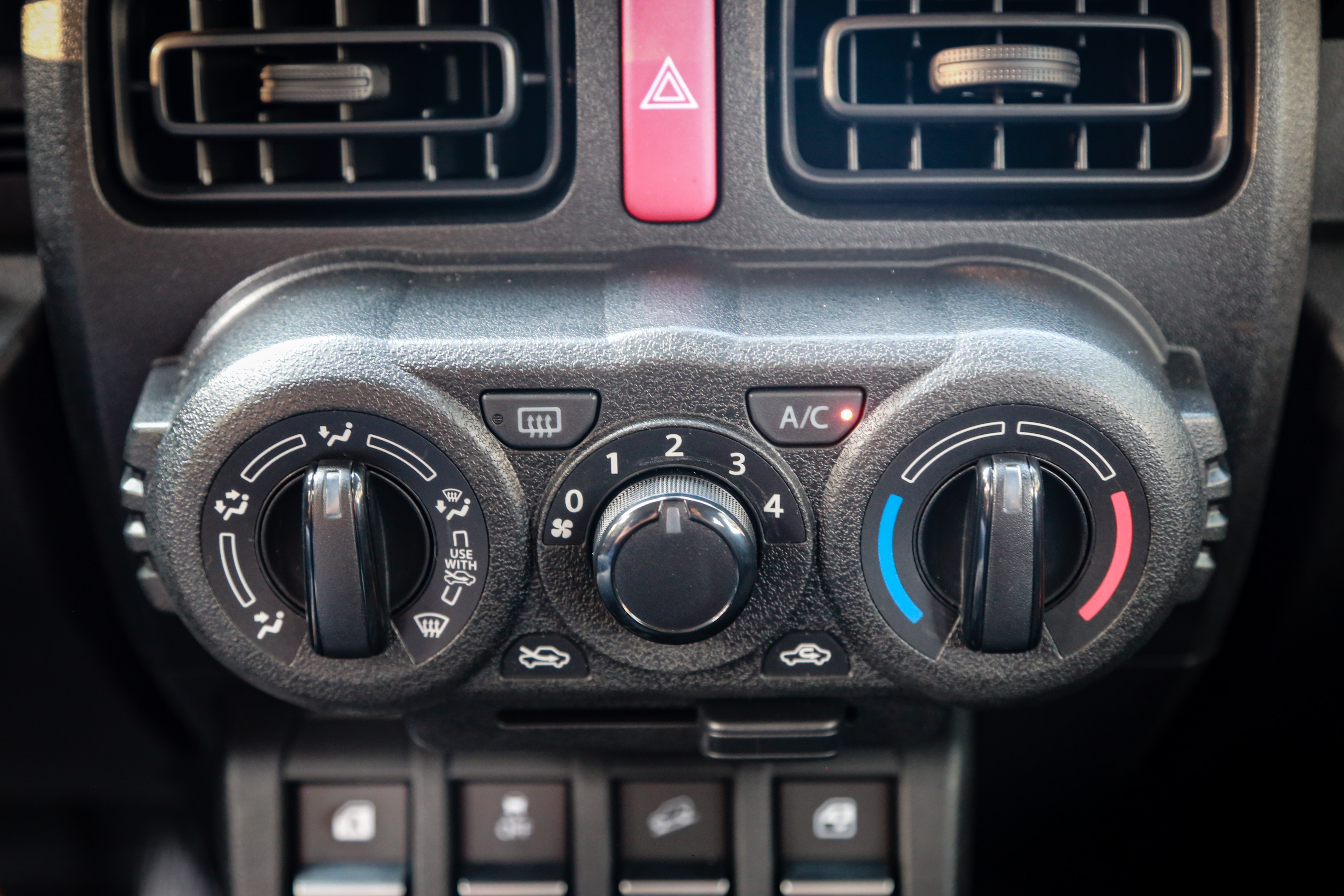 SUV off-road danh tiếng tại Việt Nam ảnh 6 SUV off-road danh tieng tai Viet Nam anh 6