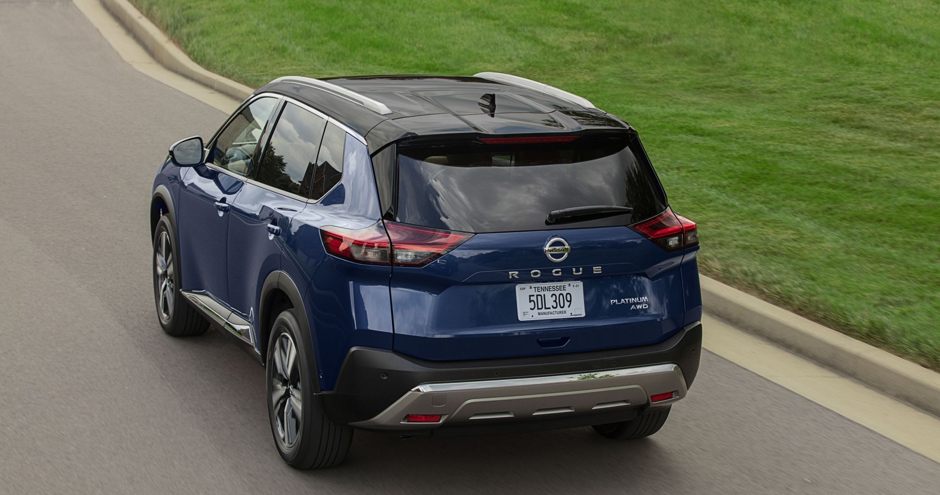 Nissan Rogue 2021 ra mat anh 2