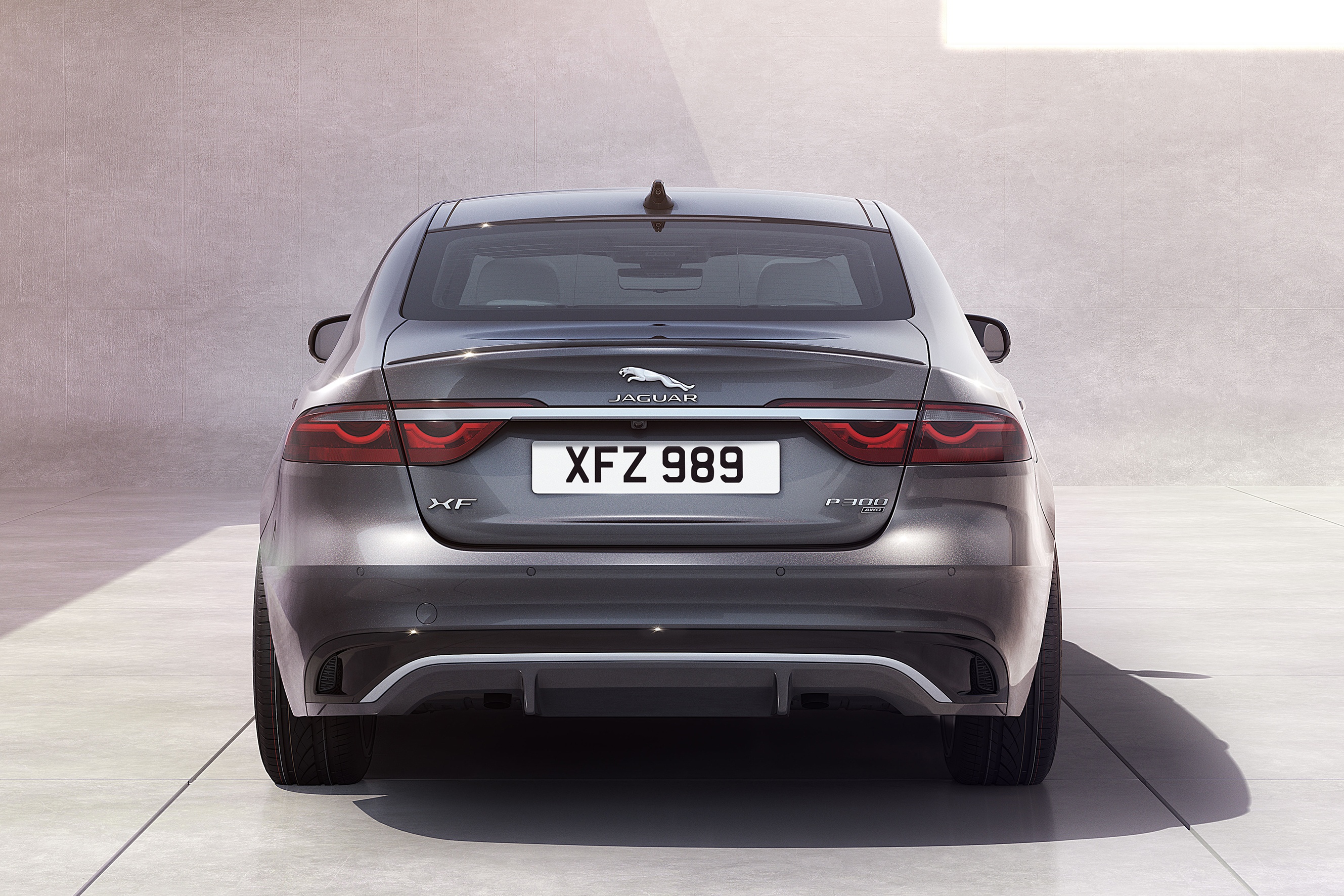Jaguar XF 2021 có giá dự kiến từ 2, 87 tỷ ảnh 2 Jaguar XF 2021 co gia du kien tu 2, 87 ty anh 2
