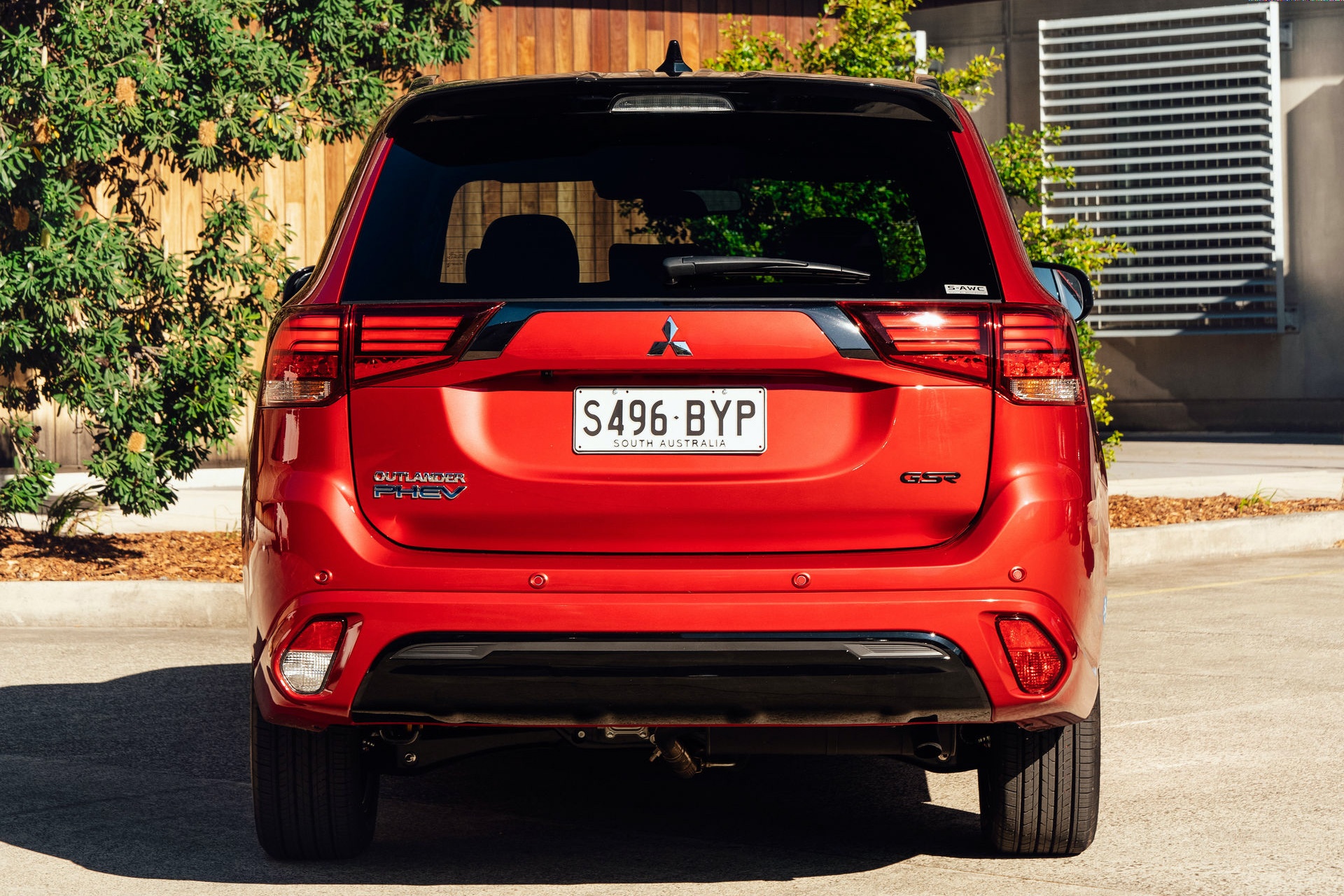 Mitsubishi Outlander PHEV 2021 duoc ra mat tai Australia anh 5