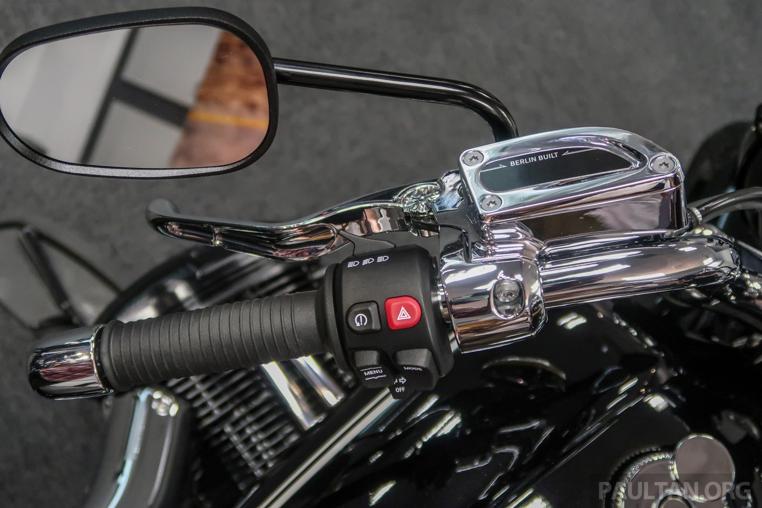 BMW R 18 First Edition ra mat Malaysia anh 9