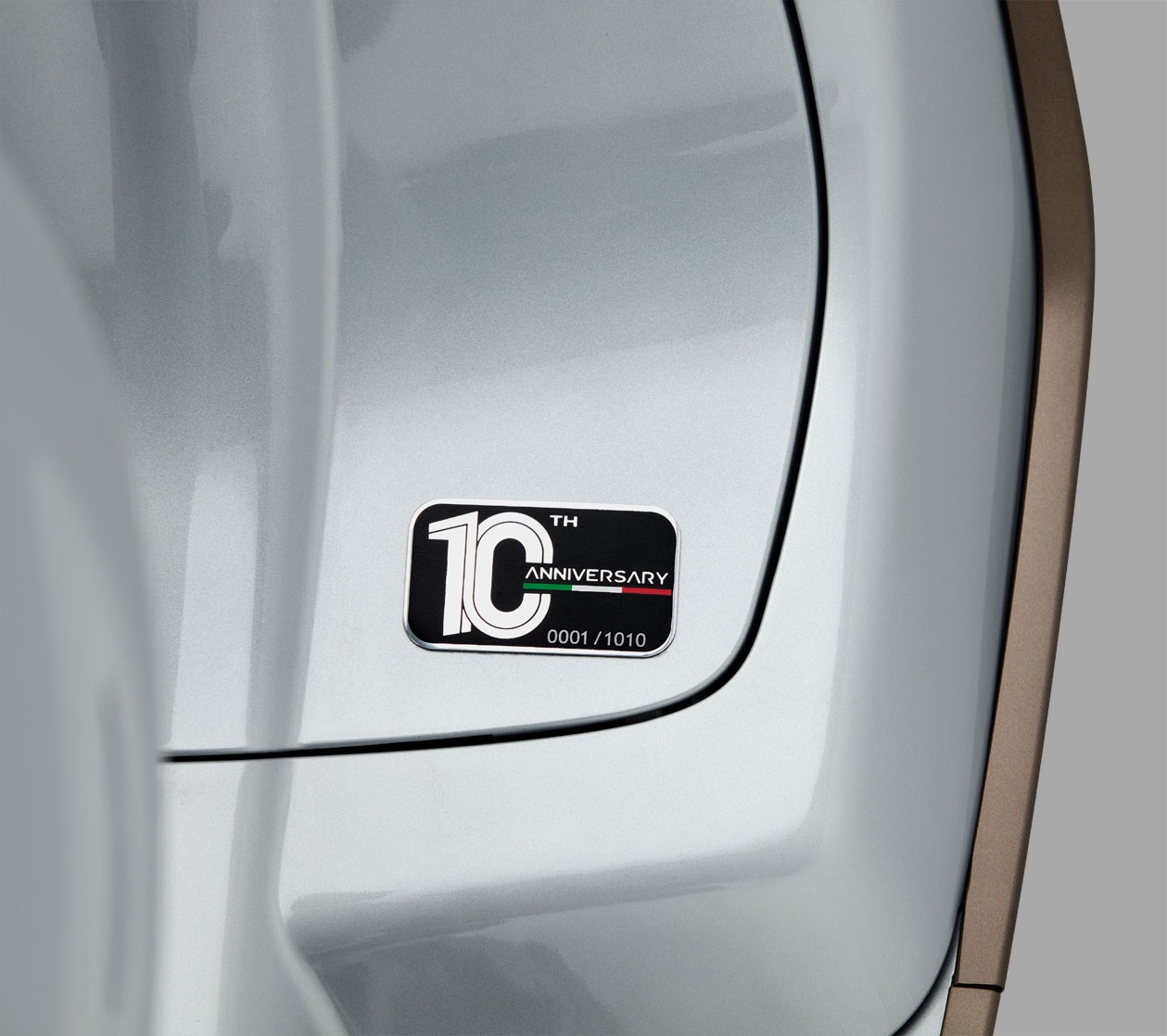 Vespa ra mat Sprint 150 cho Thai Lan anh 5