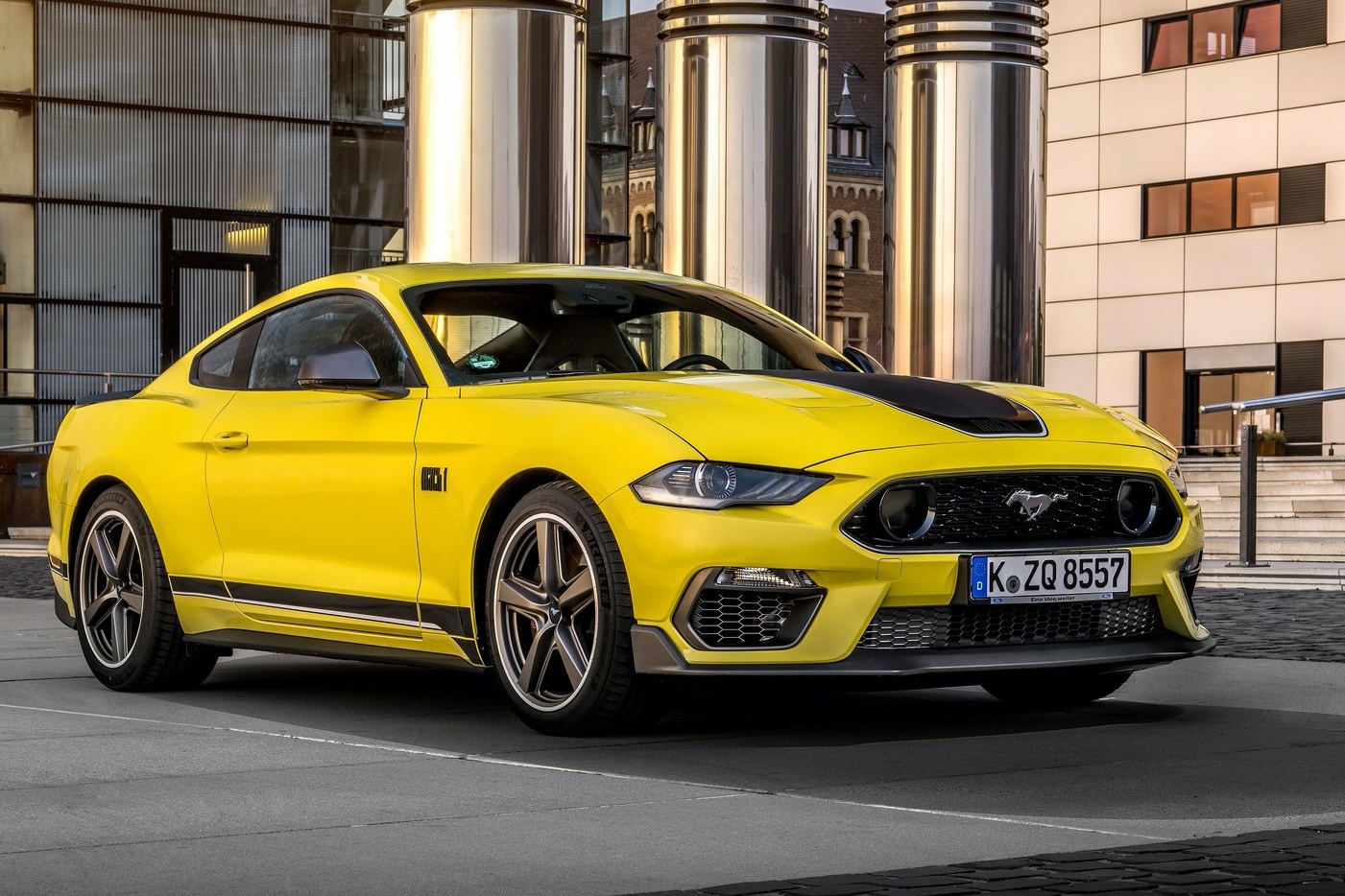 Ford Mustang Mach 1 duoc ra mat tai chau Au hinh anh