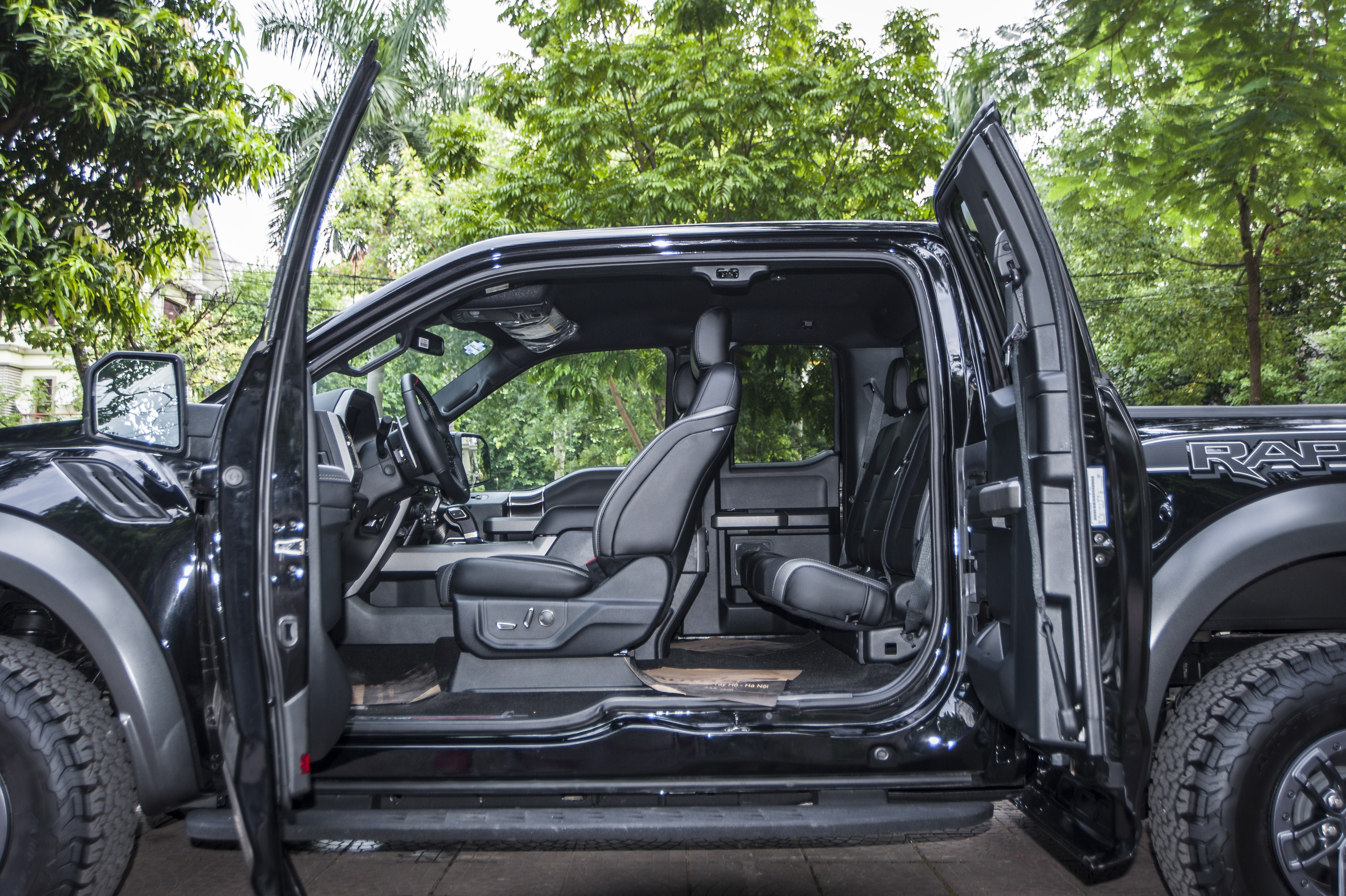 Ford F-150 Raptor SuperCa tại Việt Nam ảnh 4 Ford F-150 Raptor SuperCa tai Viet Nam anh 4