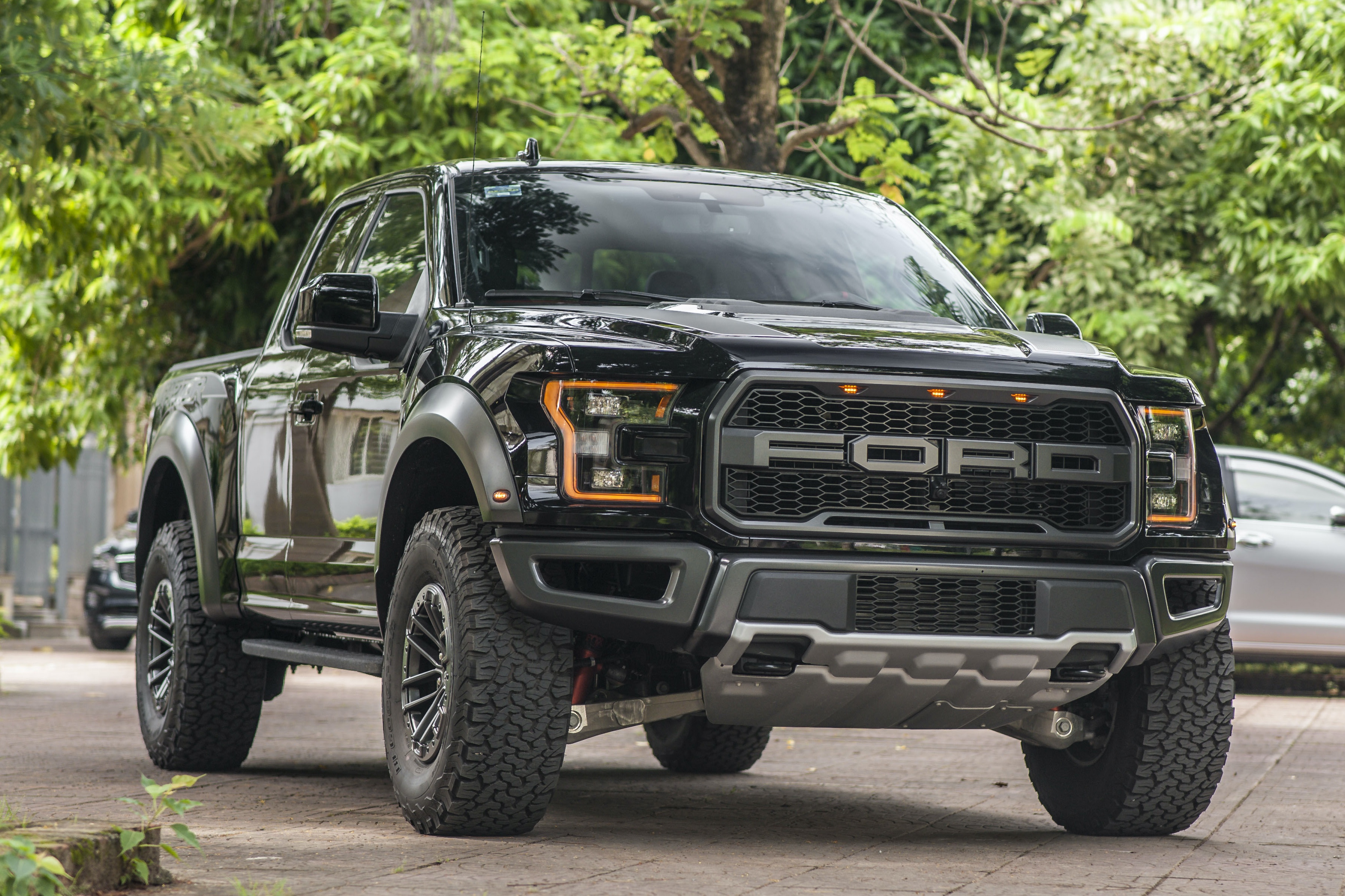 Chi tiet Ford F-150 Raptor SuperCab 2020 tai Viet Nam hinh anh