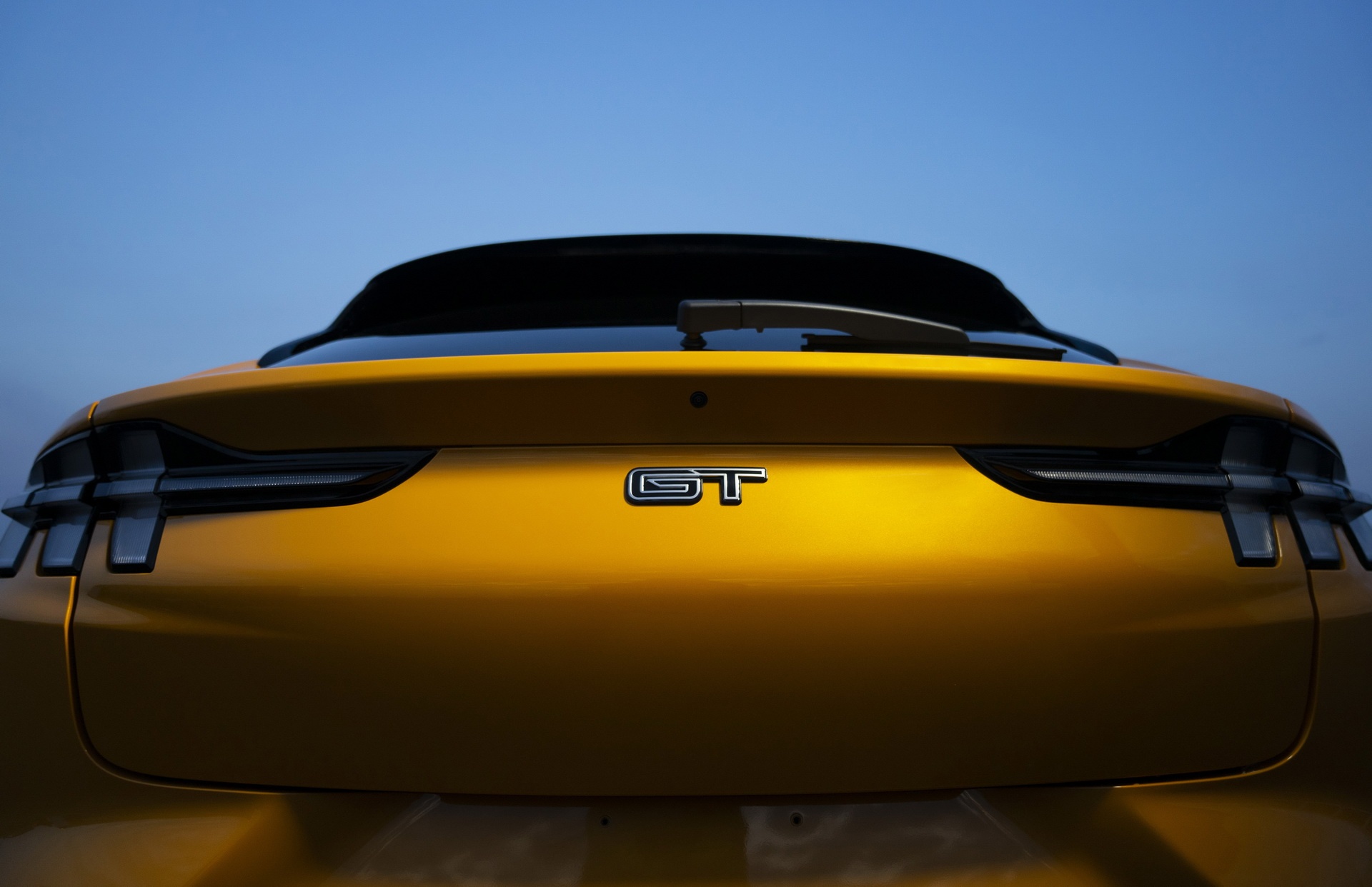 Ford Mustang Mach-E GT ra mat anh 7