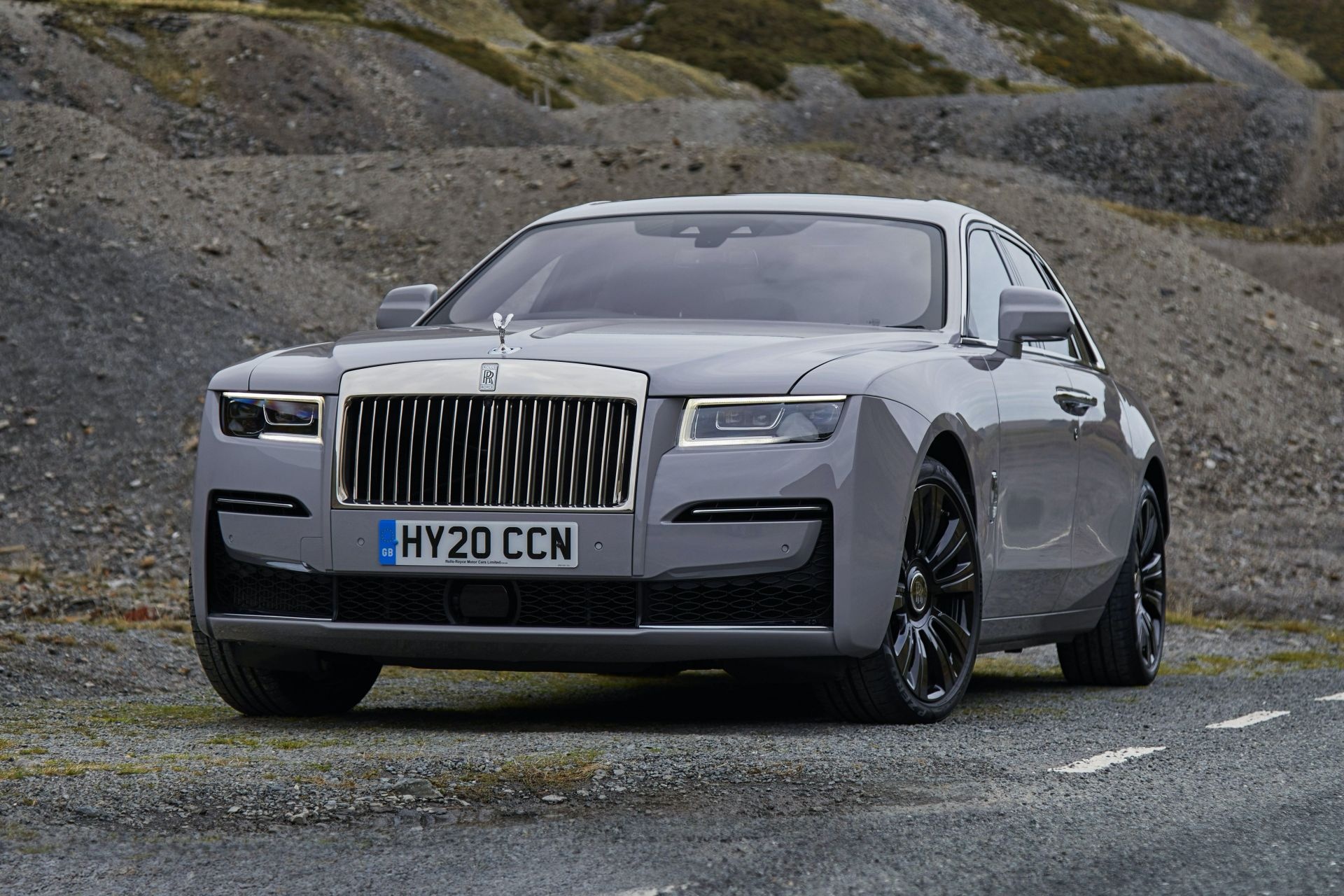 Rolls-Royce Ghost 2021 ra mat anh 3