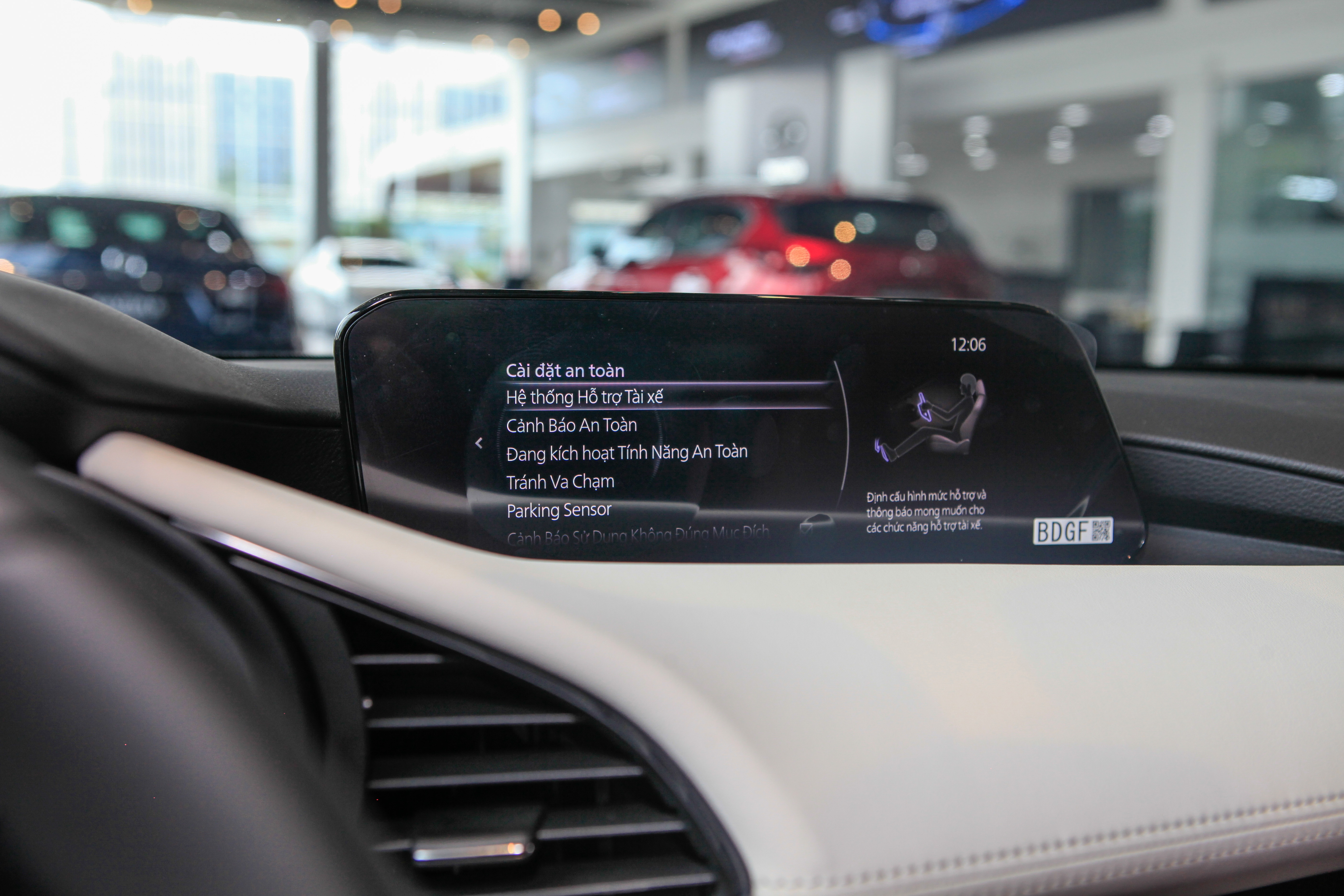 Mazda3 ban ky niem 100 nam ra mat Viet Nam anh 10