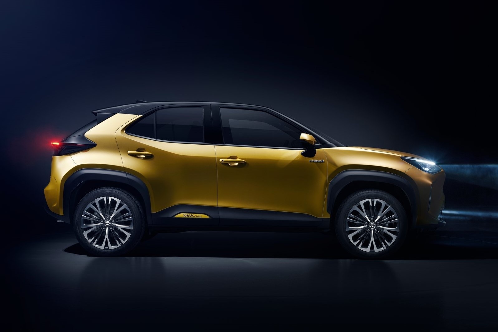 Toyota Yaris Cross ra mắt ảnh 4 Toyota Yaris Cross ra mat anh 4