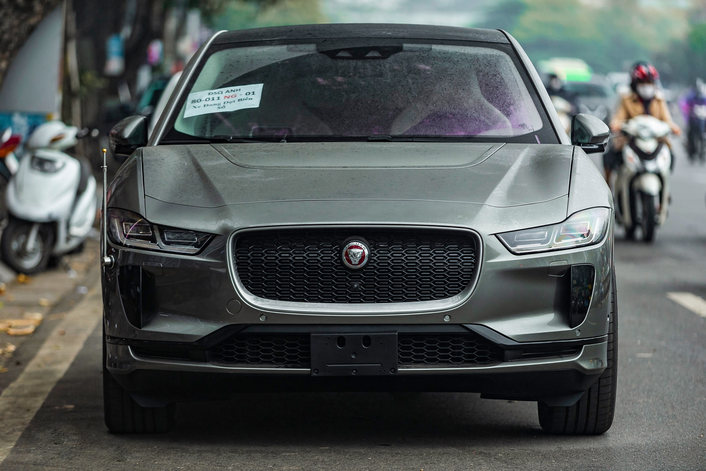 Jaguar I-Pace đầu tiên về Việt Nam ảnh 3 Jaguar I-Pace dau tien ve Viet Nam anh 3