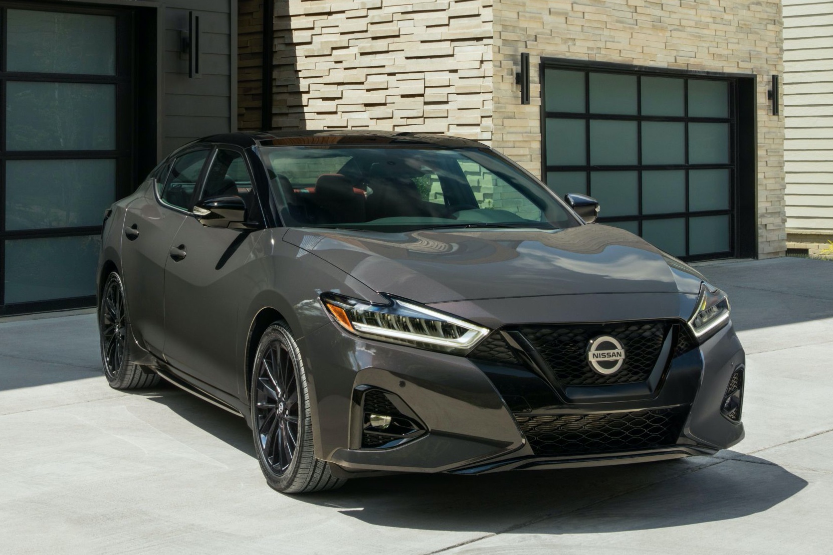 Nissan Maxima 2021 duoc ra mat tai My, doi dau Toyota Avalon hinh anh
