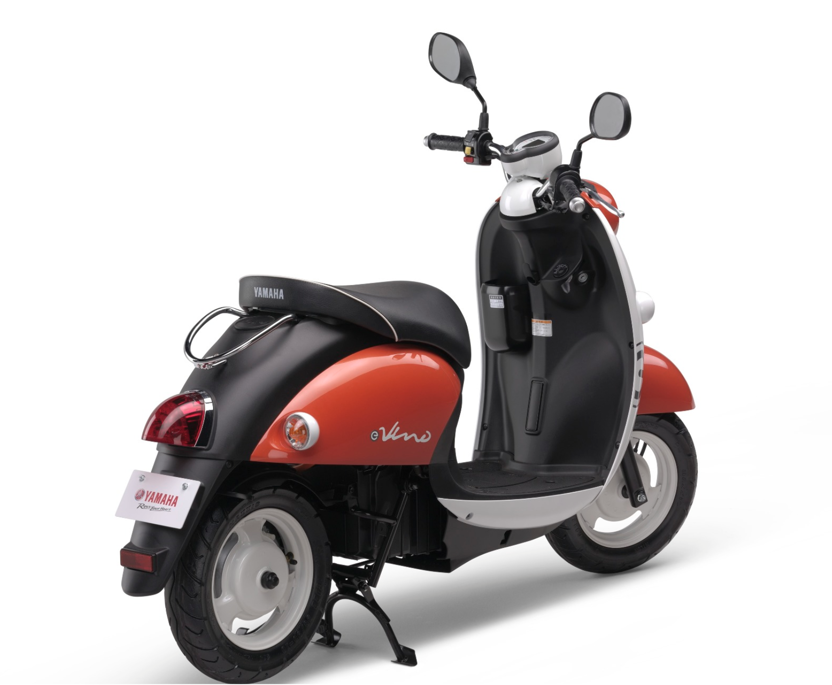 Yamaha ra mat xe dien tai Nhat Ban anh 9