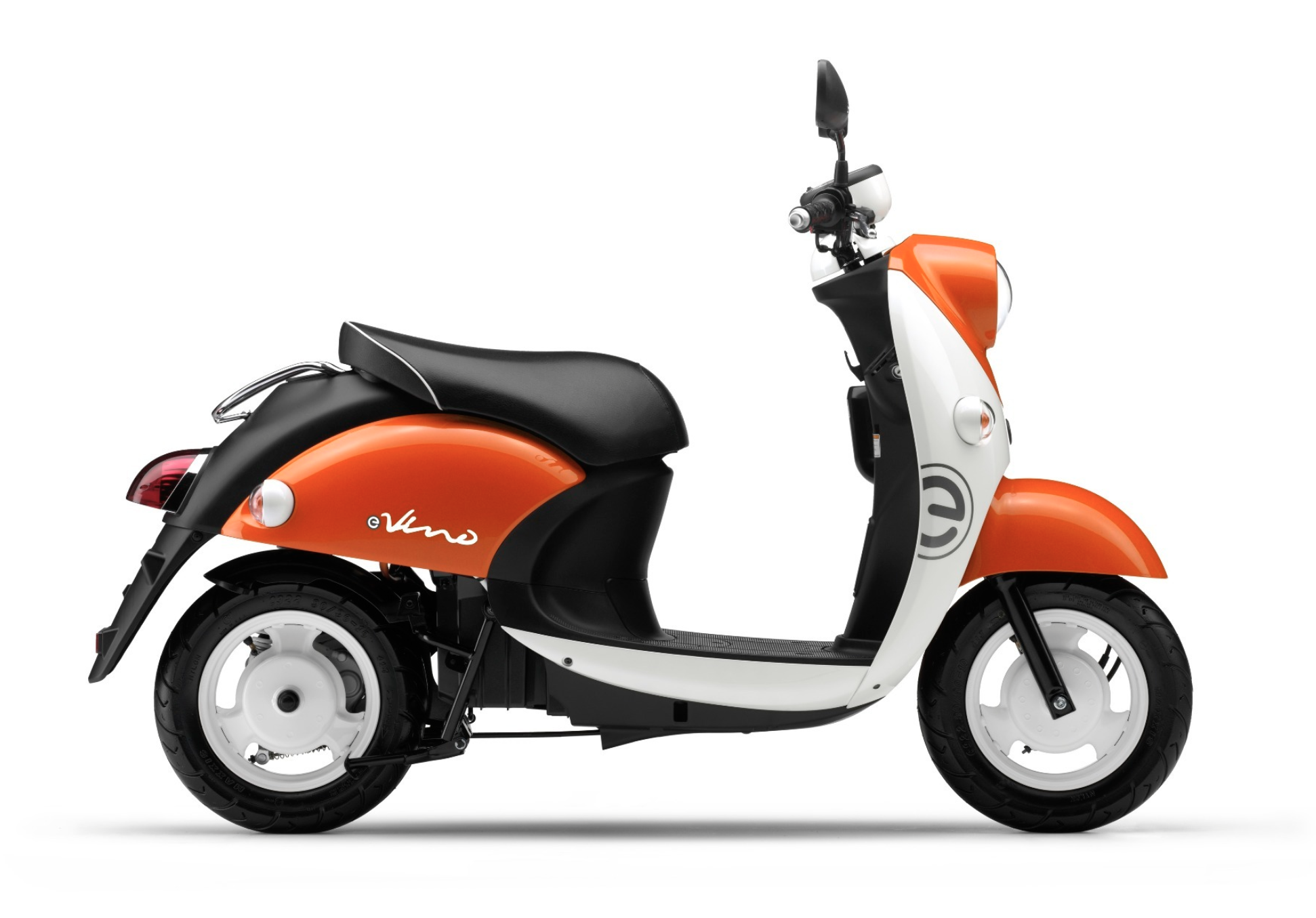 Yamaha ra mat xe dien tai Nhat Ban anh 3