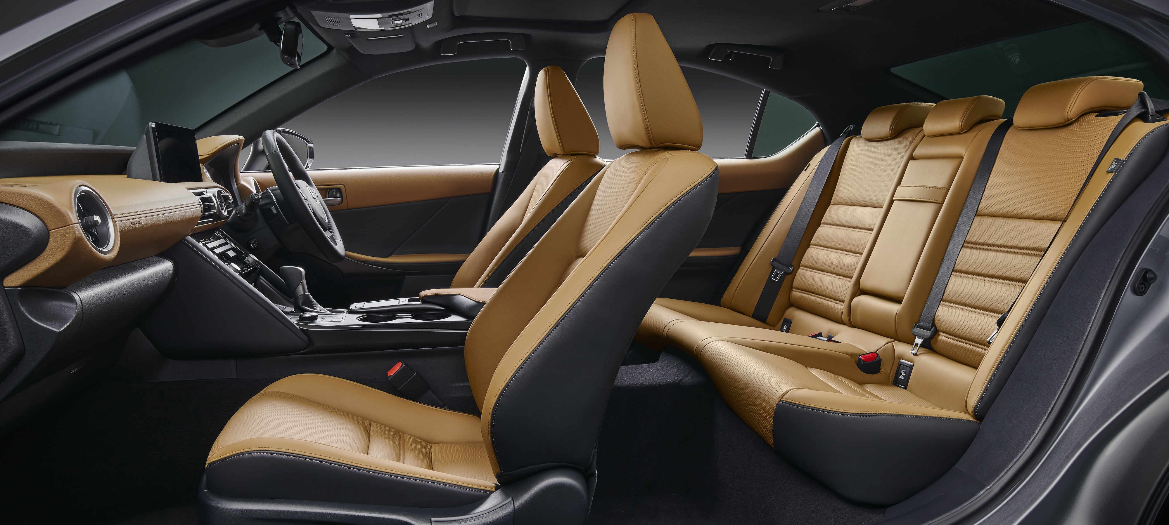 Lexus IS 2021 ra mat anh 7