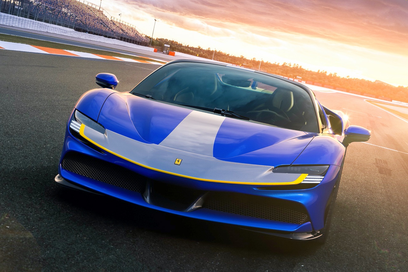 Ferrari SF90 Spider duoc ra mat - hieu suat ngang ban coupe hinh anh