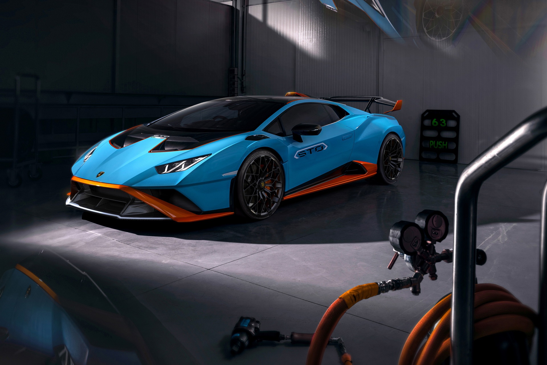 Lamborghini Huracan STO ra mat anh 6
