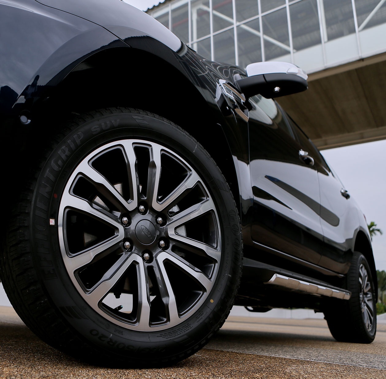 Nhung mau xe ve Viet Nam trong cuoi nam anh 8