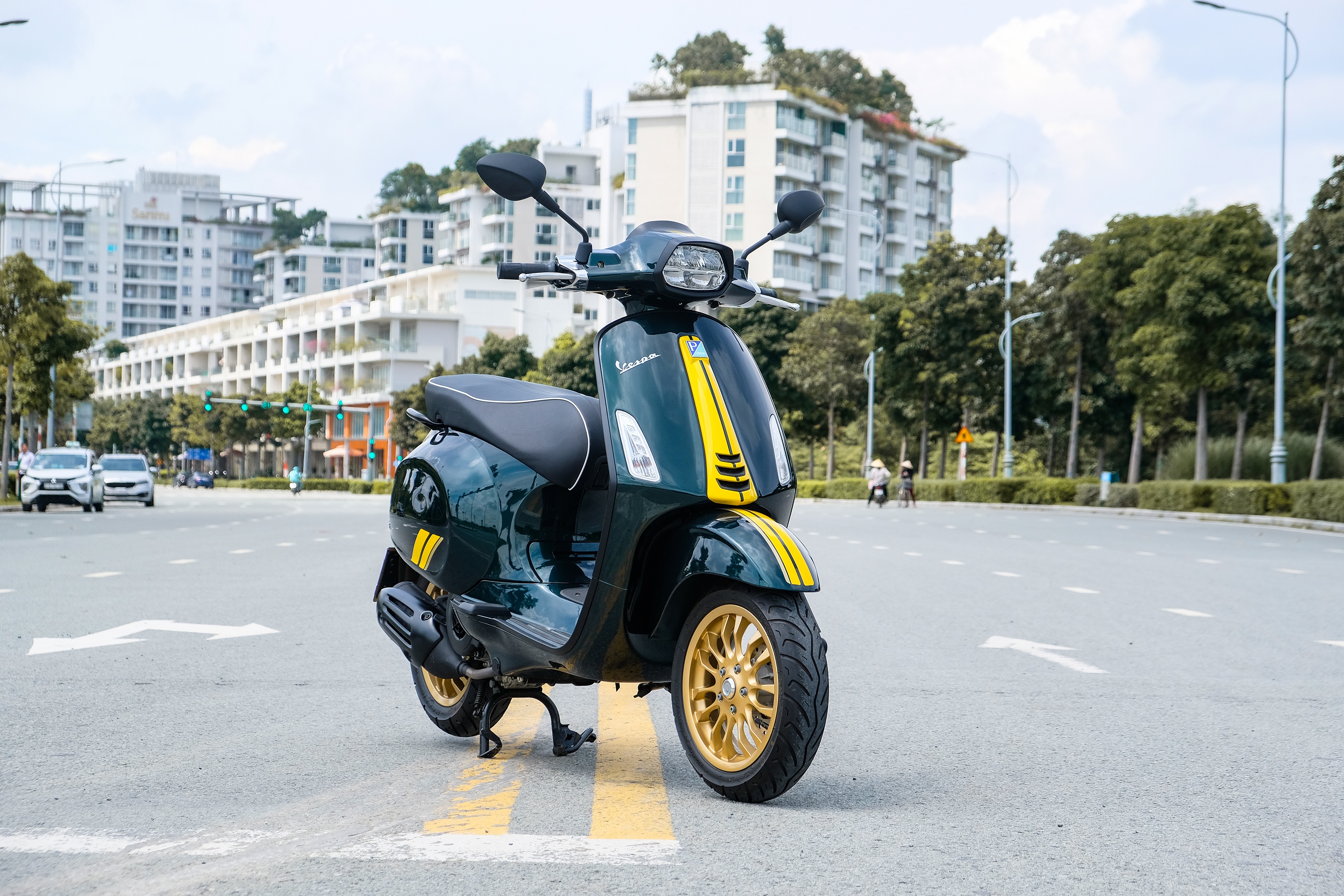 Danh gia Vespa Sprint 150 Racing Sixties anh 1