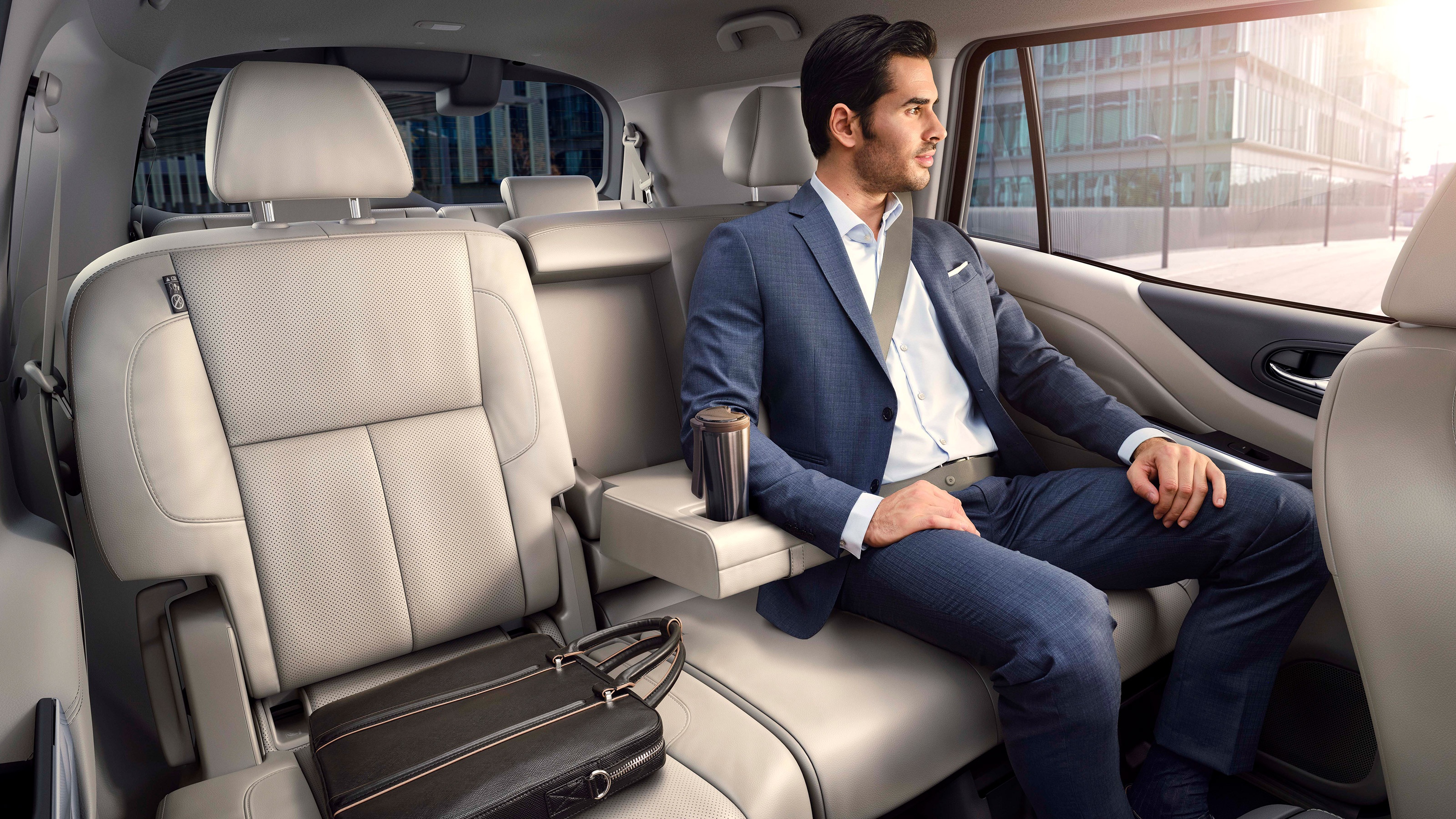 Nissan Terra ra mat anh 5