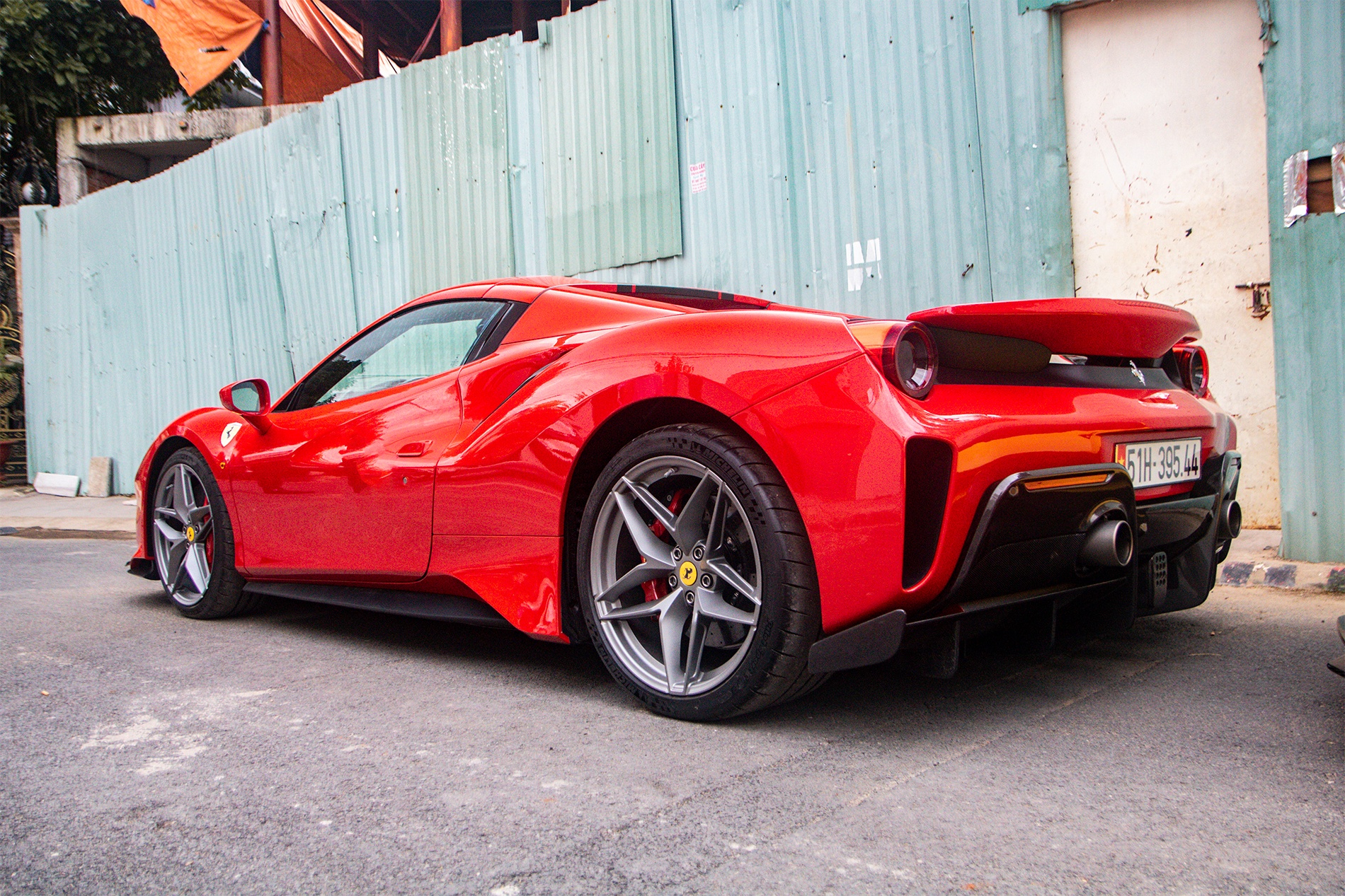 Ferrari 488 Pista Spider đầu tiên Việt Nam ảnh 2 Ferrari 488 Pista Spider dau tien Viet Nam anh 2