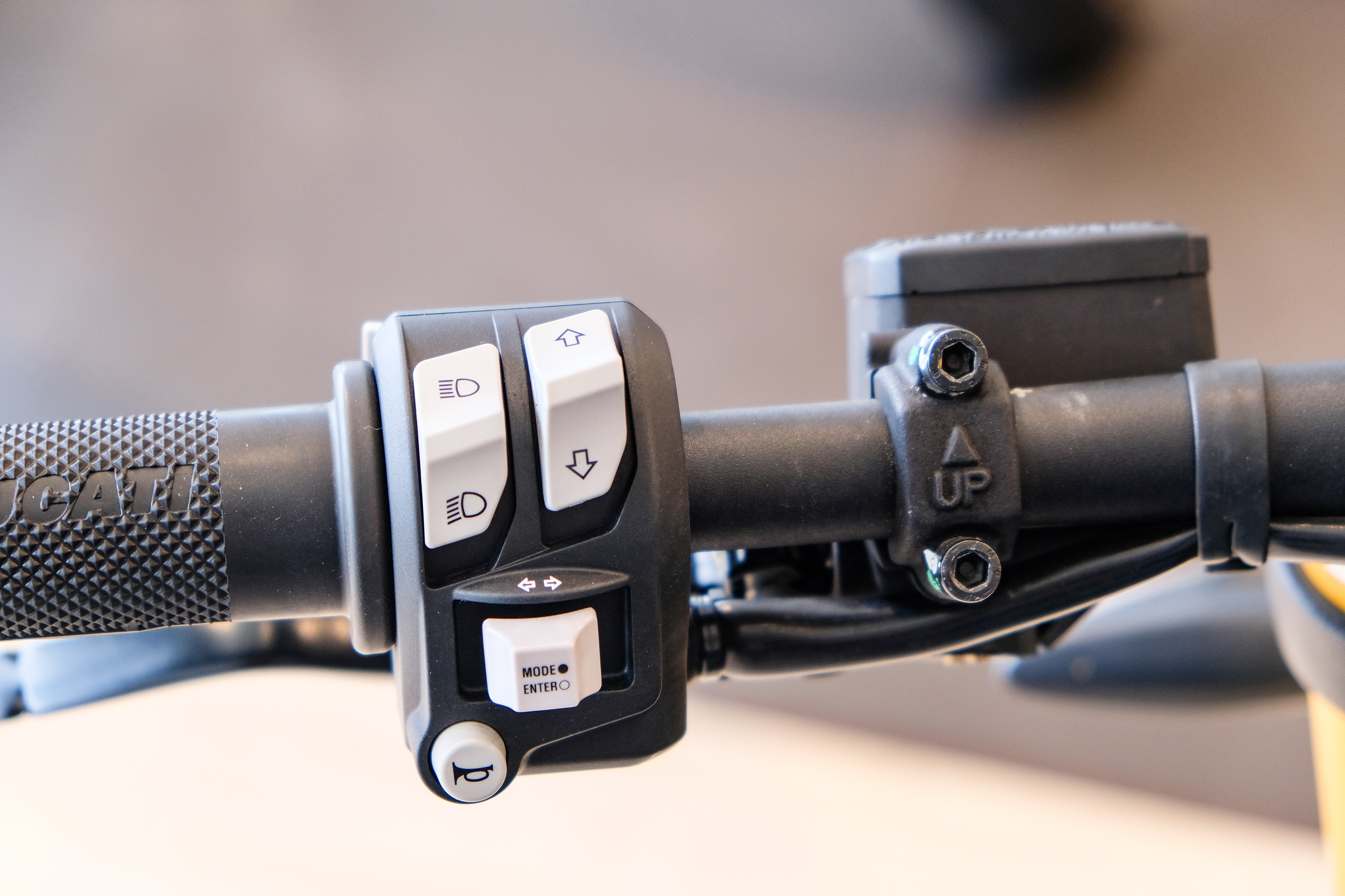 Ducati Scrambler 1100 Sport Pro ra mat anh 14