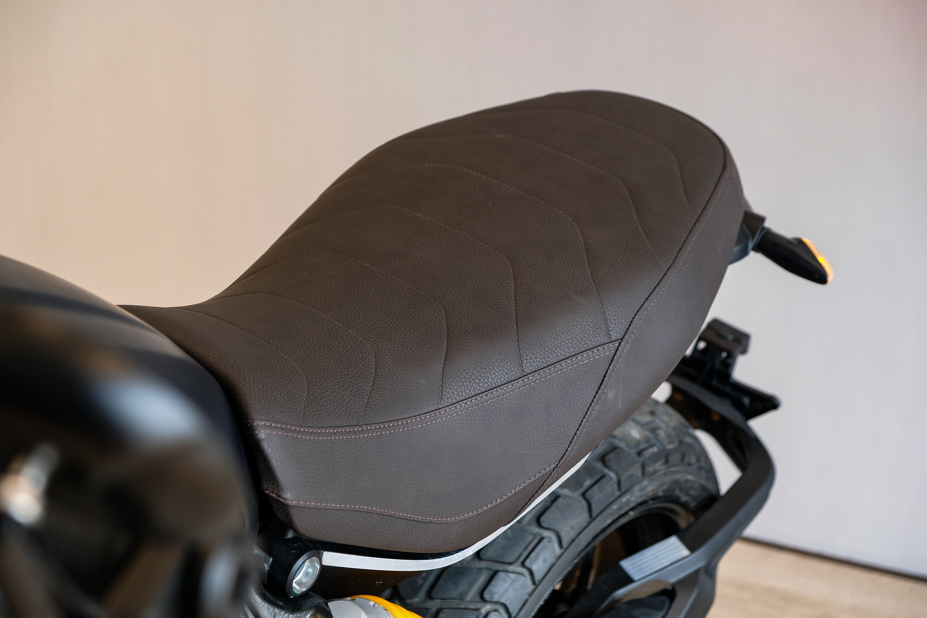 Ducati Scrambler 1100 Sport Pro ra mat anh 6