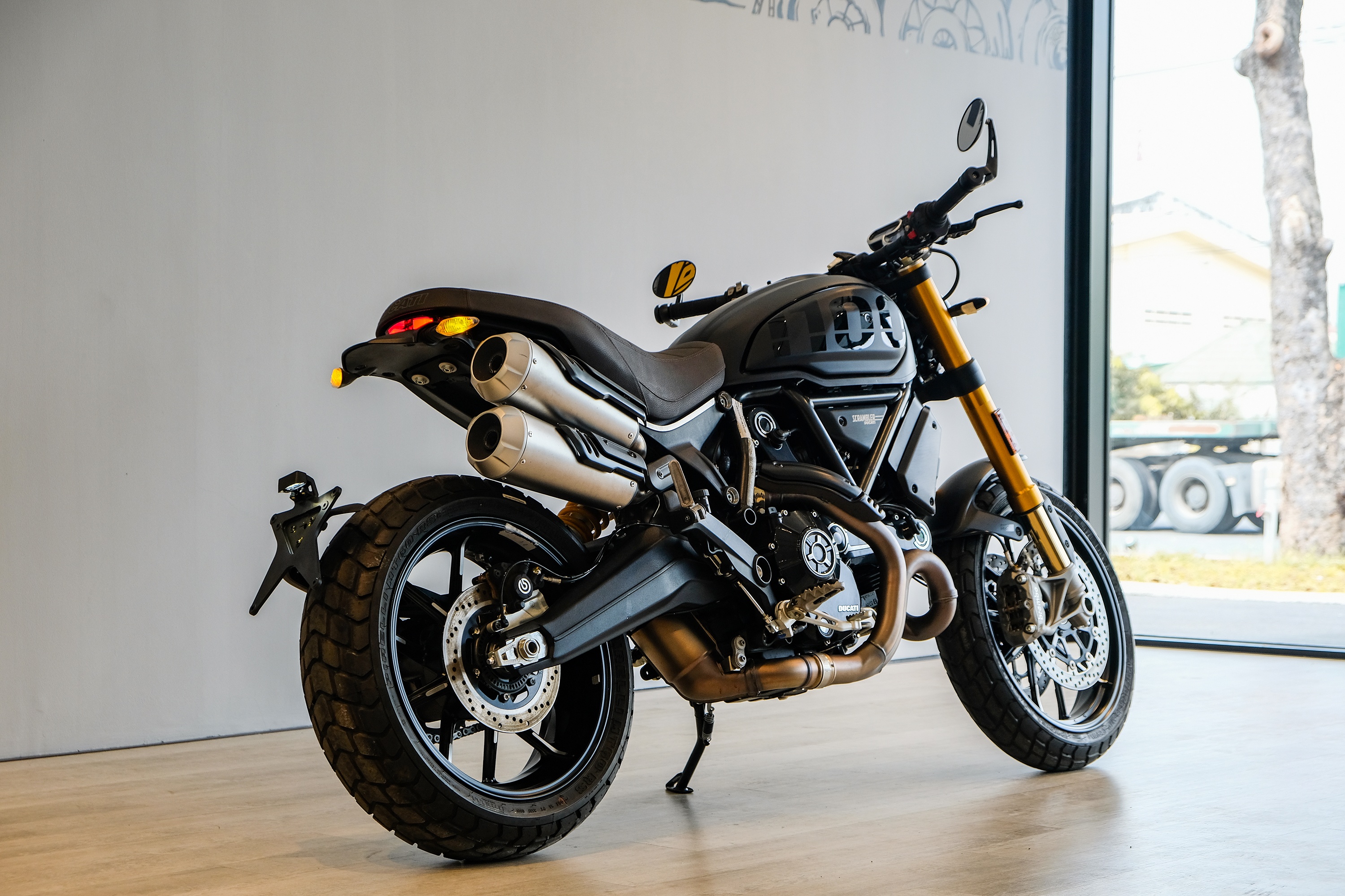 Ducati Scrambler 1100 Sport Pro ra mat anh 2