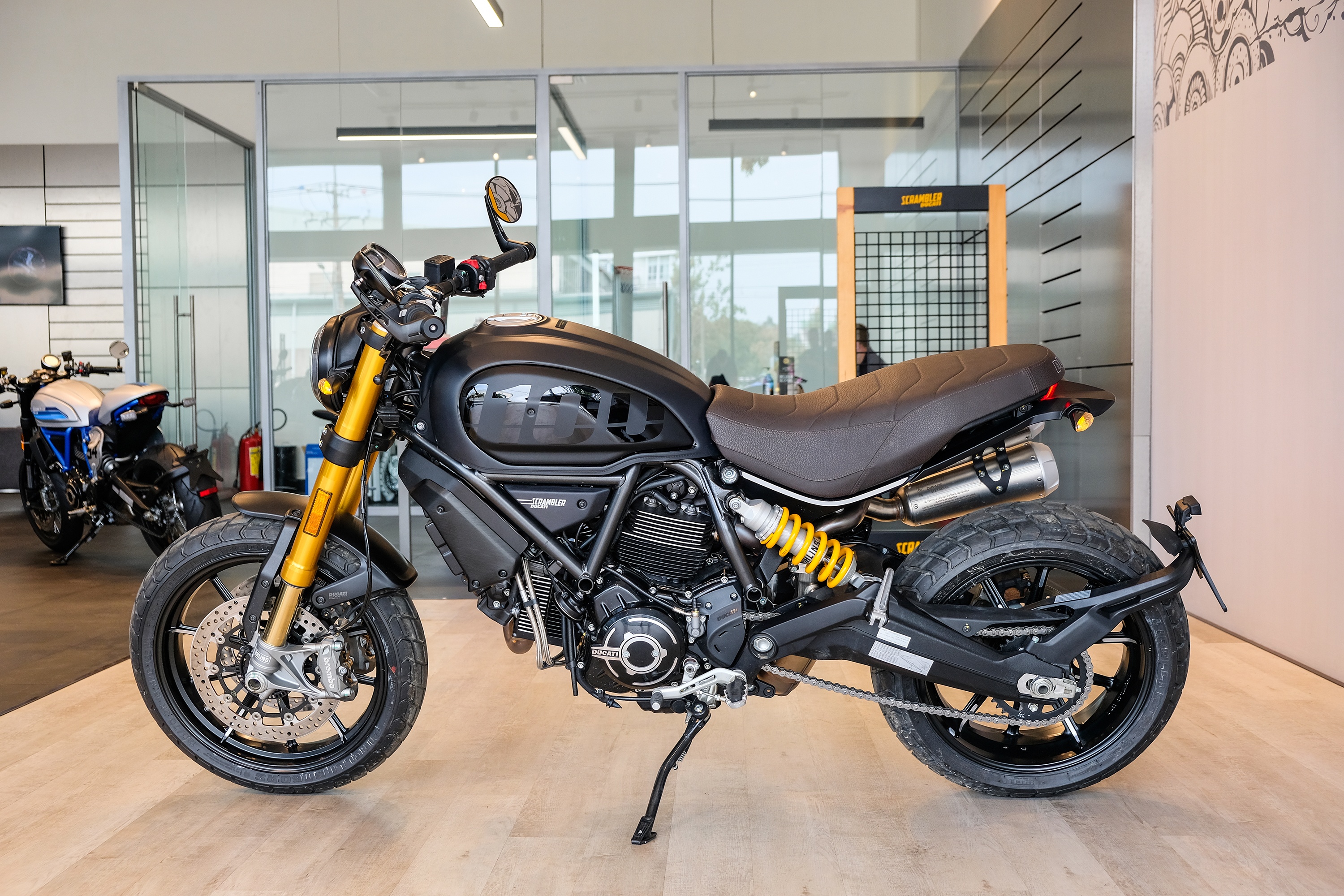 Ducati Scrambler 1100 Sport Pro ra mat anh 4