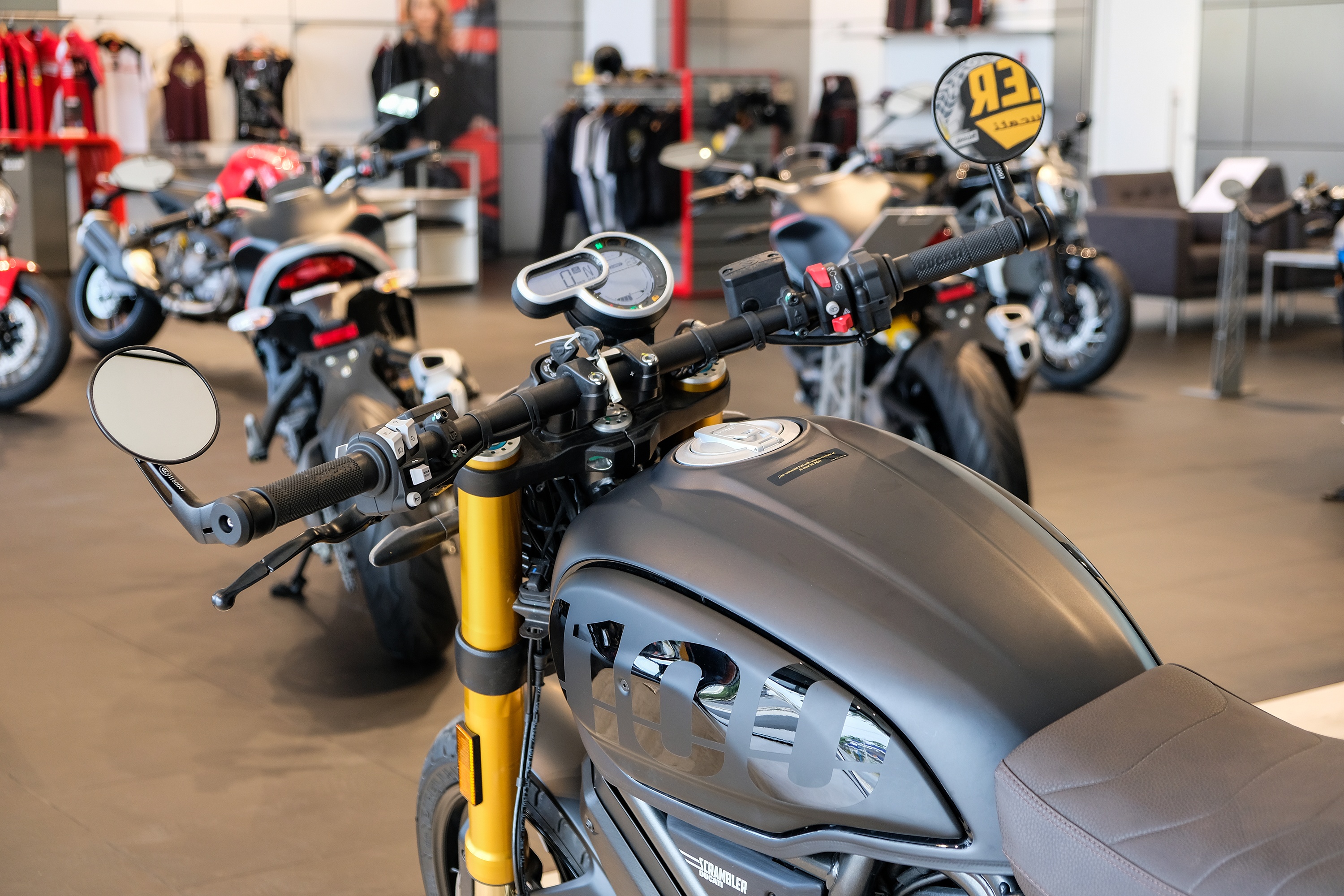 Ducati Scrambler 1100 Sport Pro ra mat anh 5