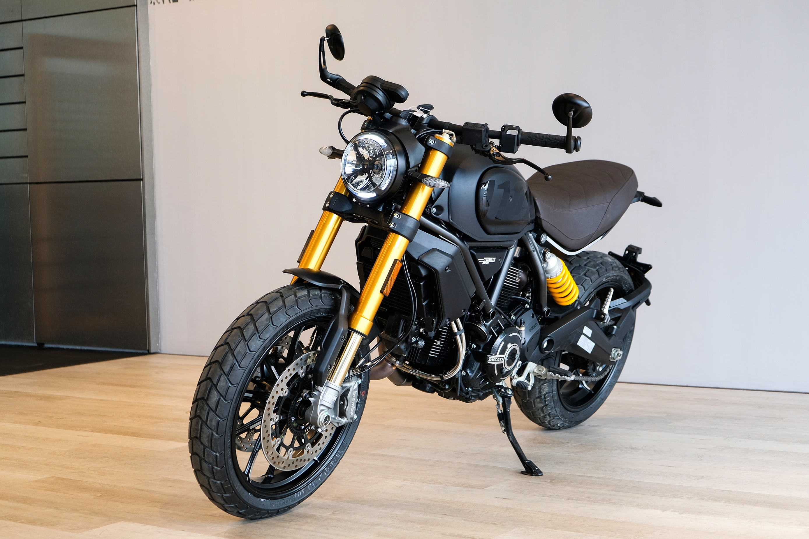 Chi tiet Ducati Scrambler 1100 Sport Pro tai Viet Nam hinh anh