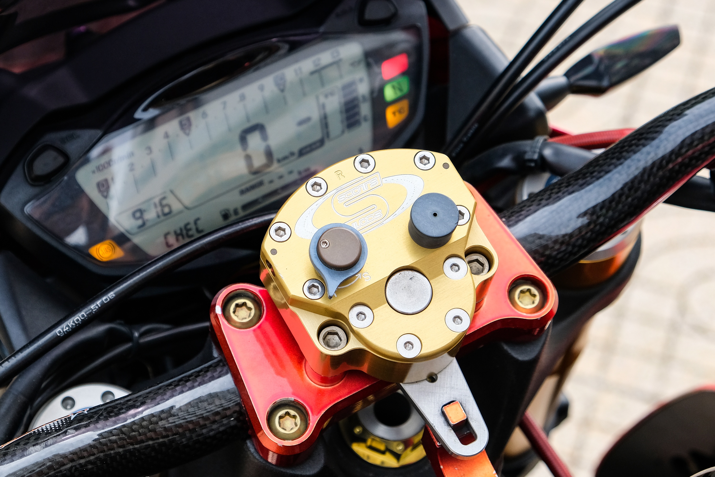 Suzuki GSX-S1000 độ 300 triệu ảnh 4 Suzuki GSX-S1000 do 300 trieu anh 4