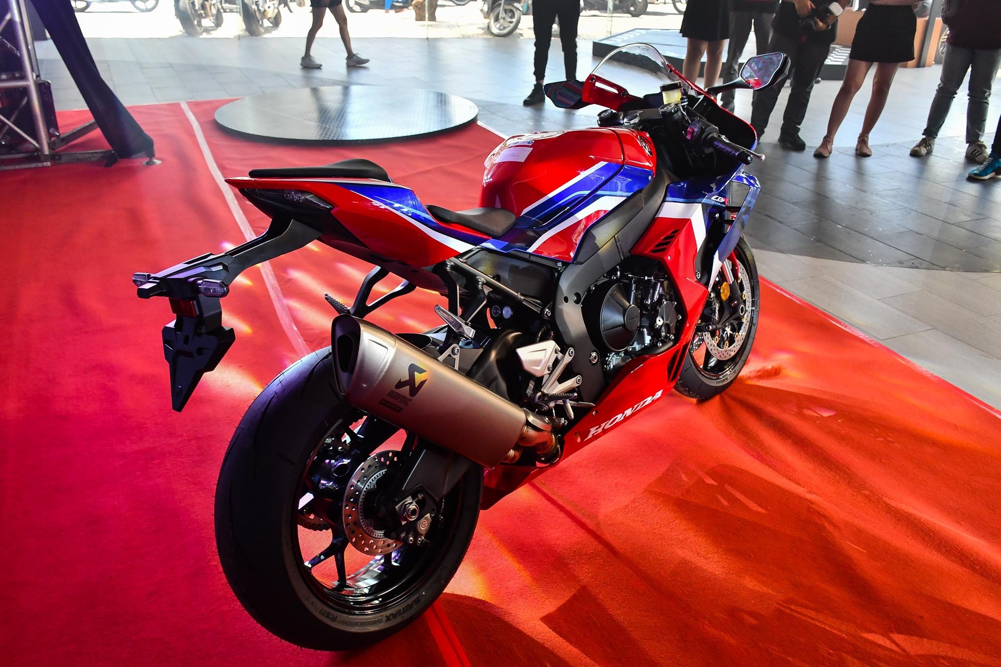 Những mẫu sportbike trên 200 mã lực ảnh 22 Nhung mau sportbike tren 200 ma luc anh 22