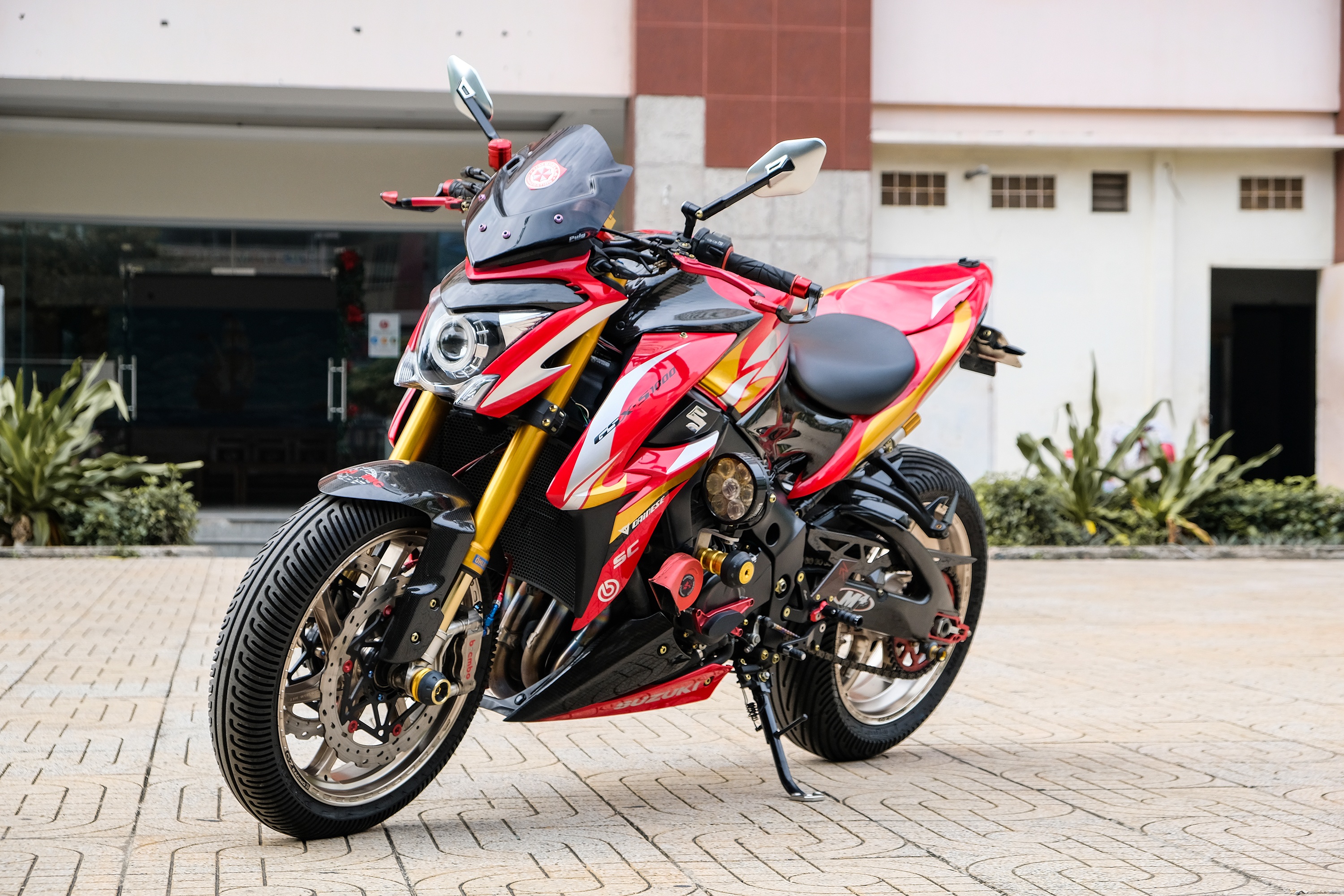 Suzuki GSX-S1000 độ 300 triệu ảnh 1 Suzuki GSX-S1000 do 300 trieu anh 1