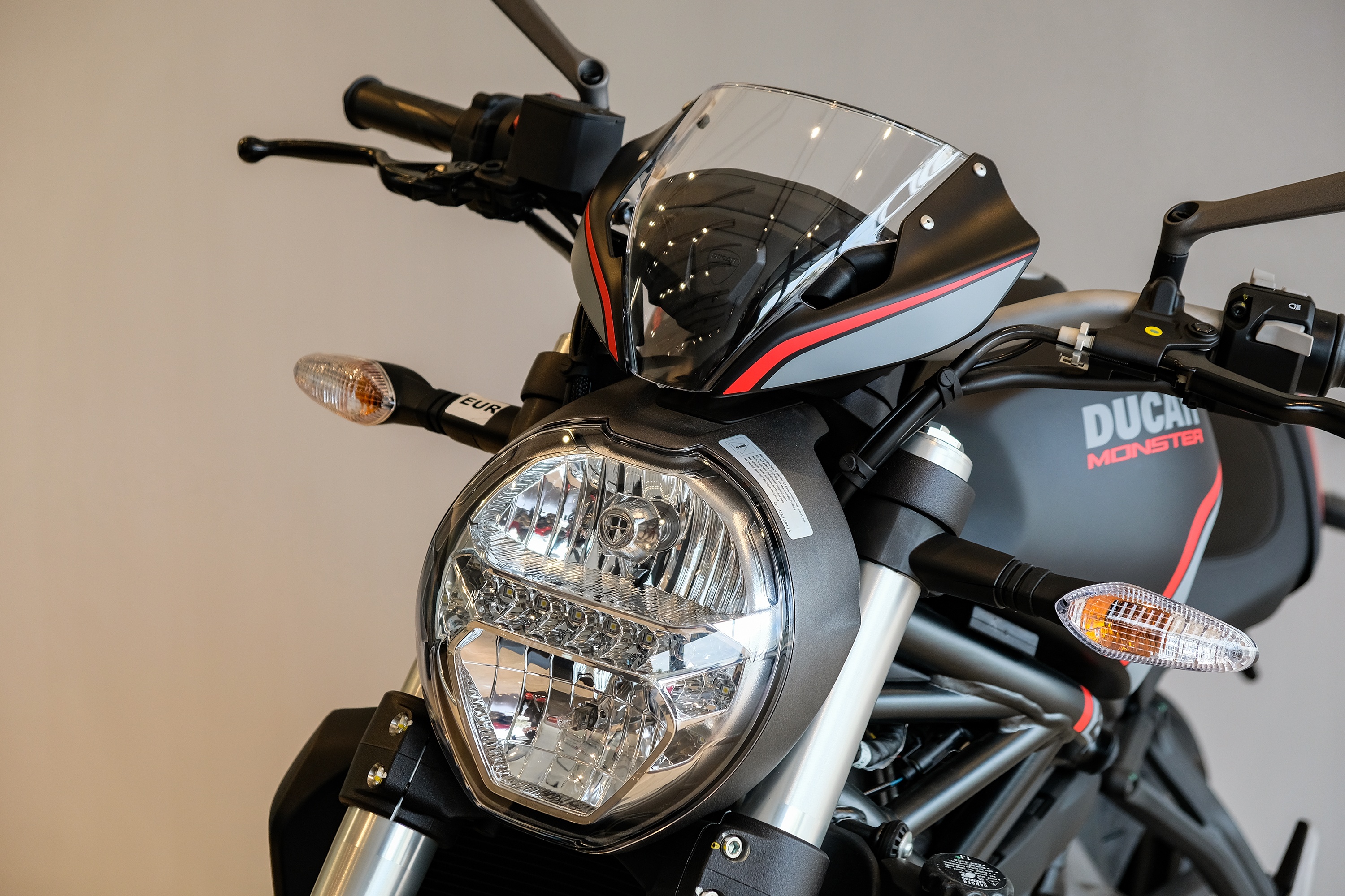 Ducati Monster 821 Stealth Việt Nam ảnh 5 Ducati Monster 821 Stealth Viet Nam anh 5
