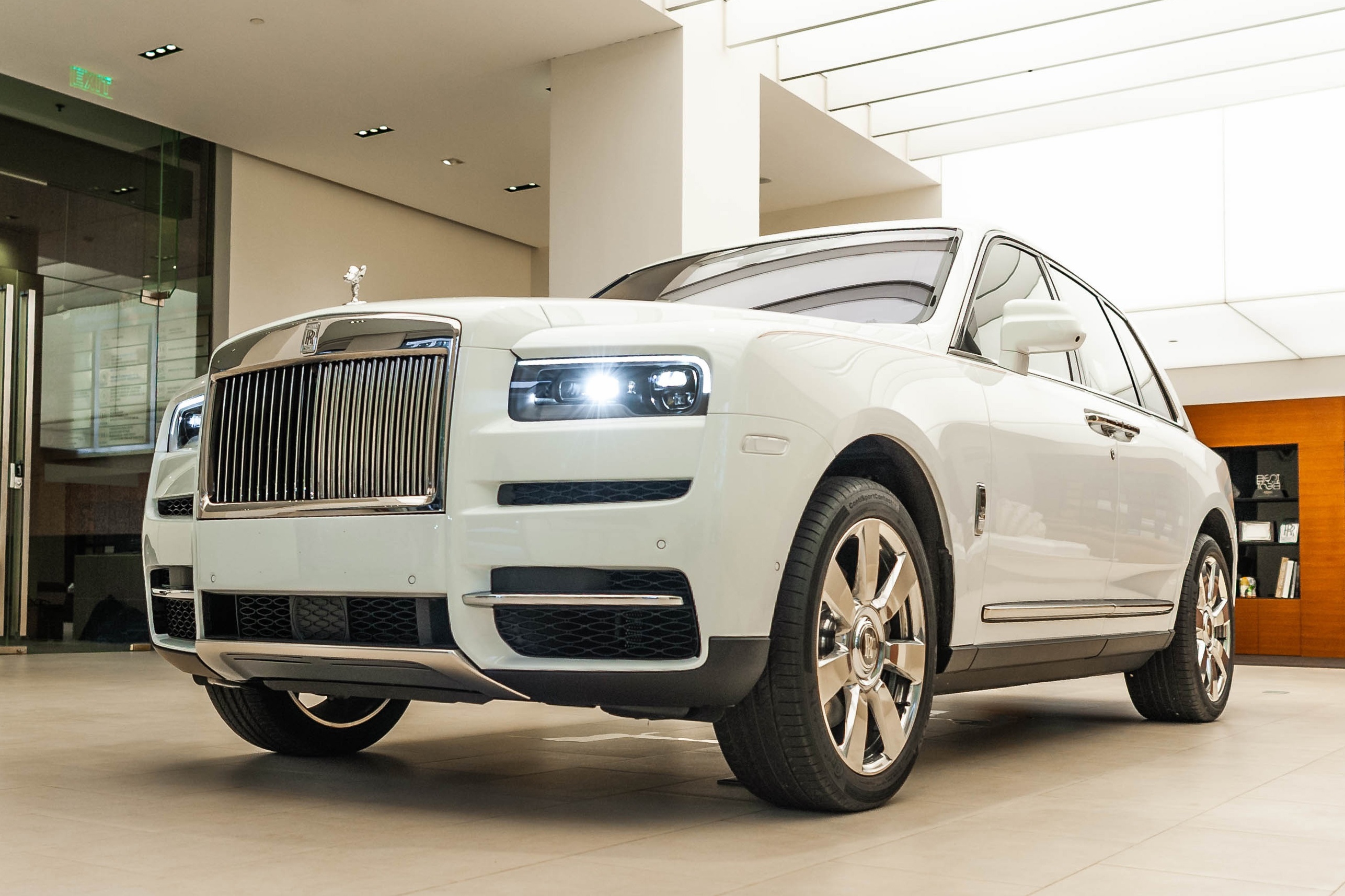 Rolls-Royce sap co nha phan phoi moi tai Viet Nam hinh anh