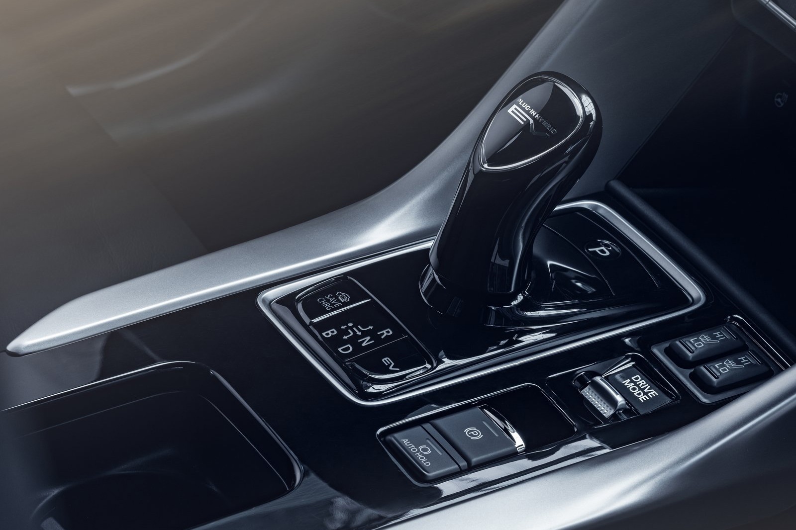 Mitsubishi Eclipse Cross ra mat anh 8