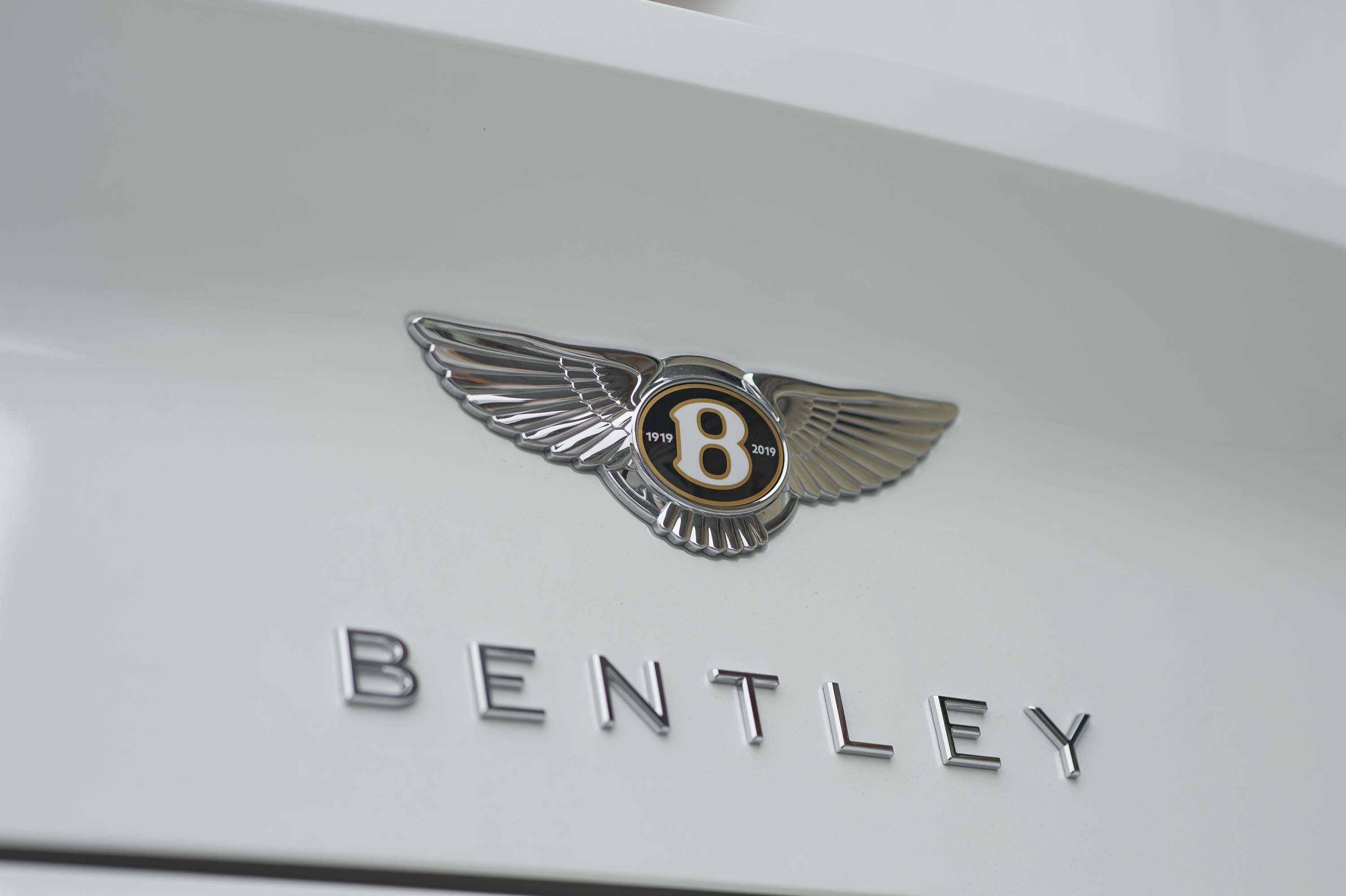 Bentley Continental GT gia 20 ty dong anh 3
