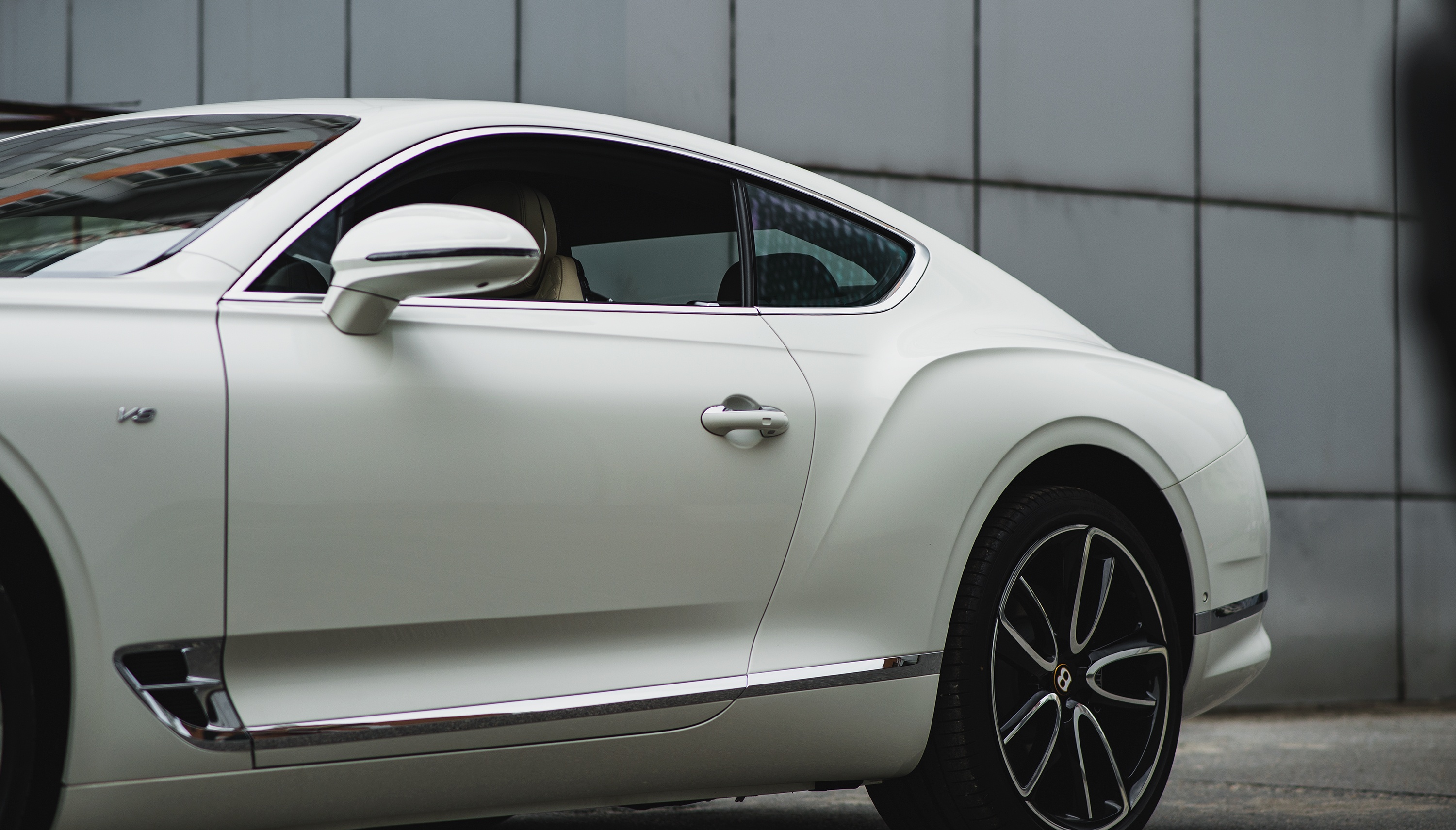 Bentley Continental GT giá 20 tỷ đồng ảnh 5 Bentley Continental GT gia 20 ty dong anh 5