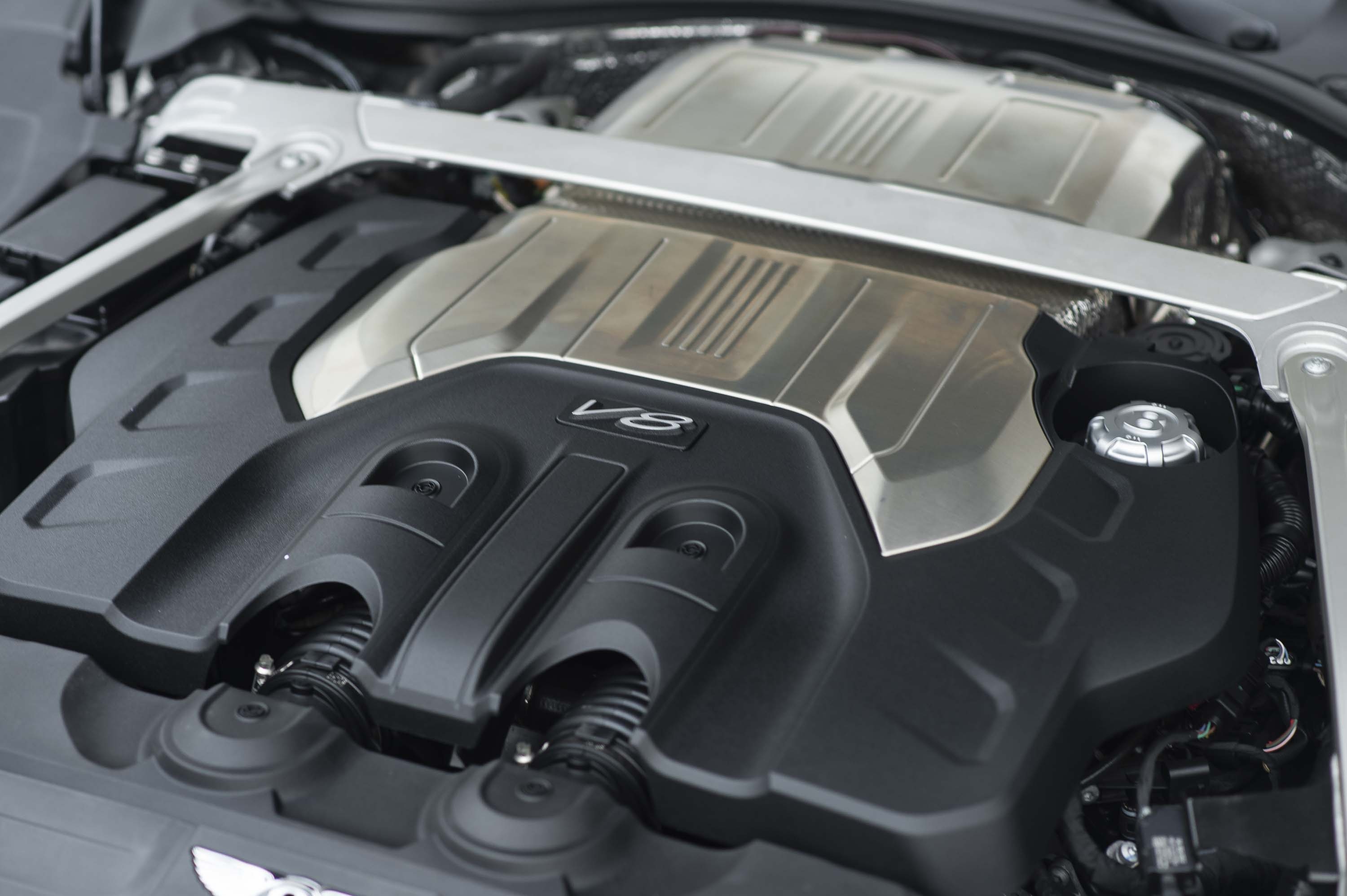 Bentley Continental GT gia 20 ty dong anh 18