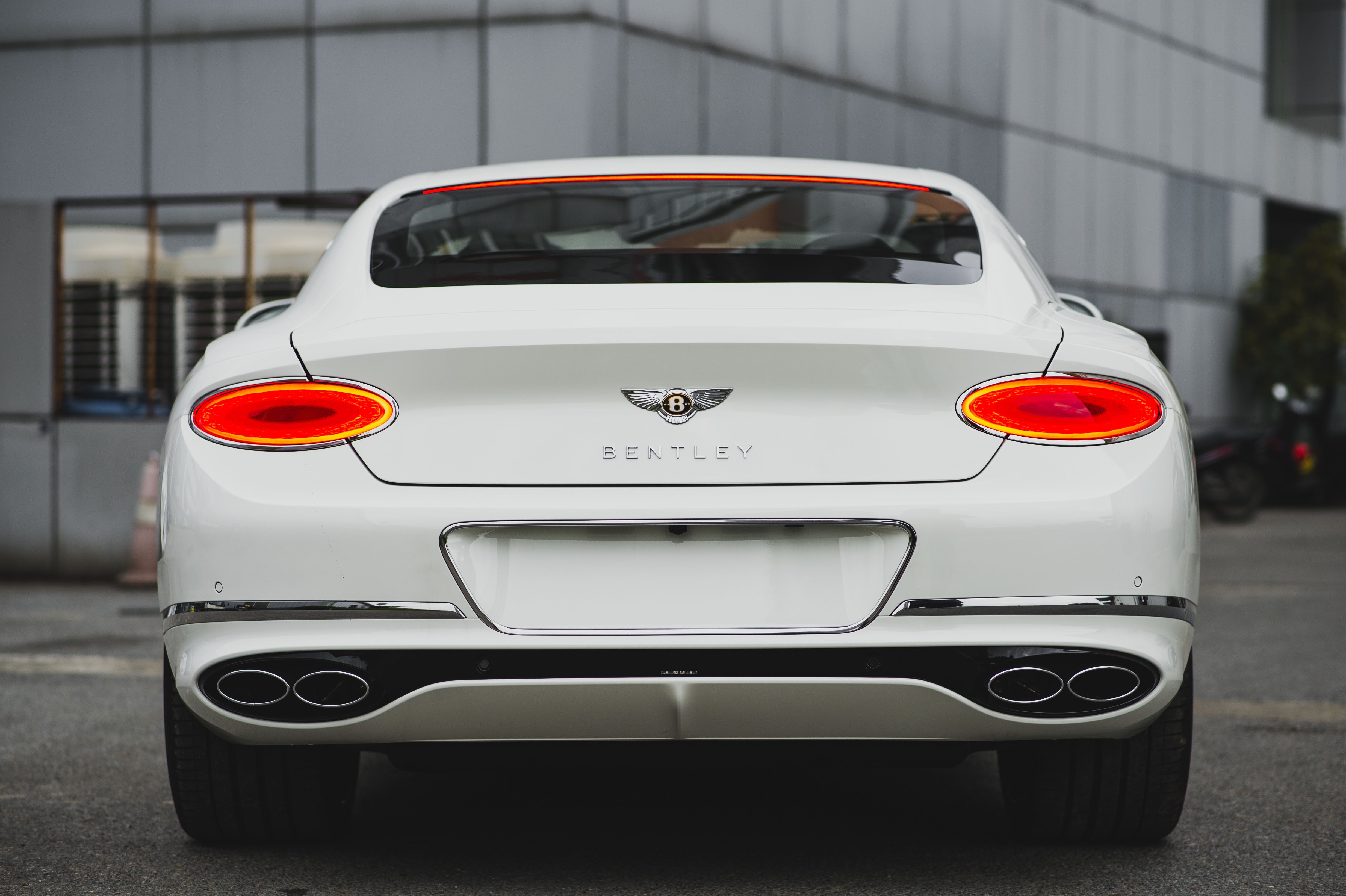 Bentley Continental GT giá 20 tỷ đồng ảnh 2 Bentley Continental GT gia 20 ty dong anh 2
