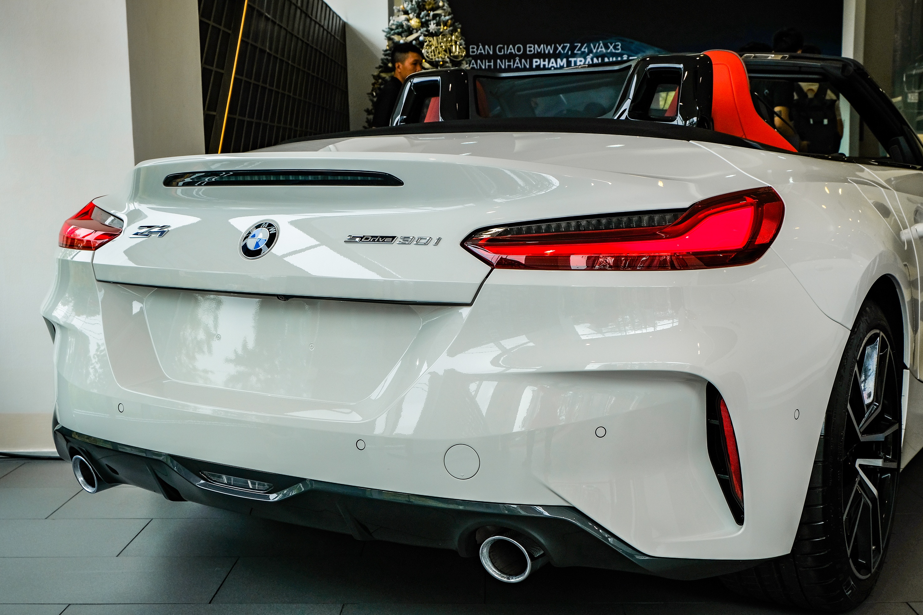 BMW Z4 sDrive30i M Sport cua Minh Nhua anh 3